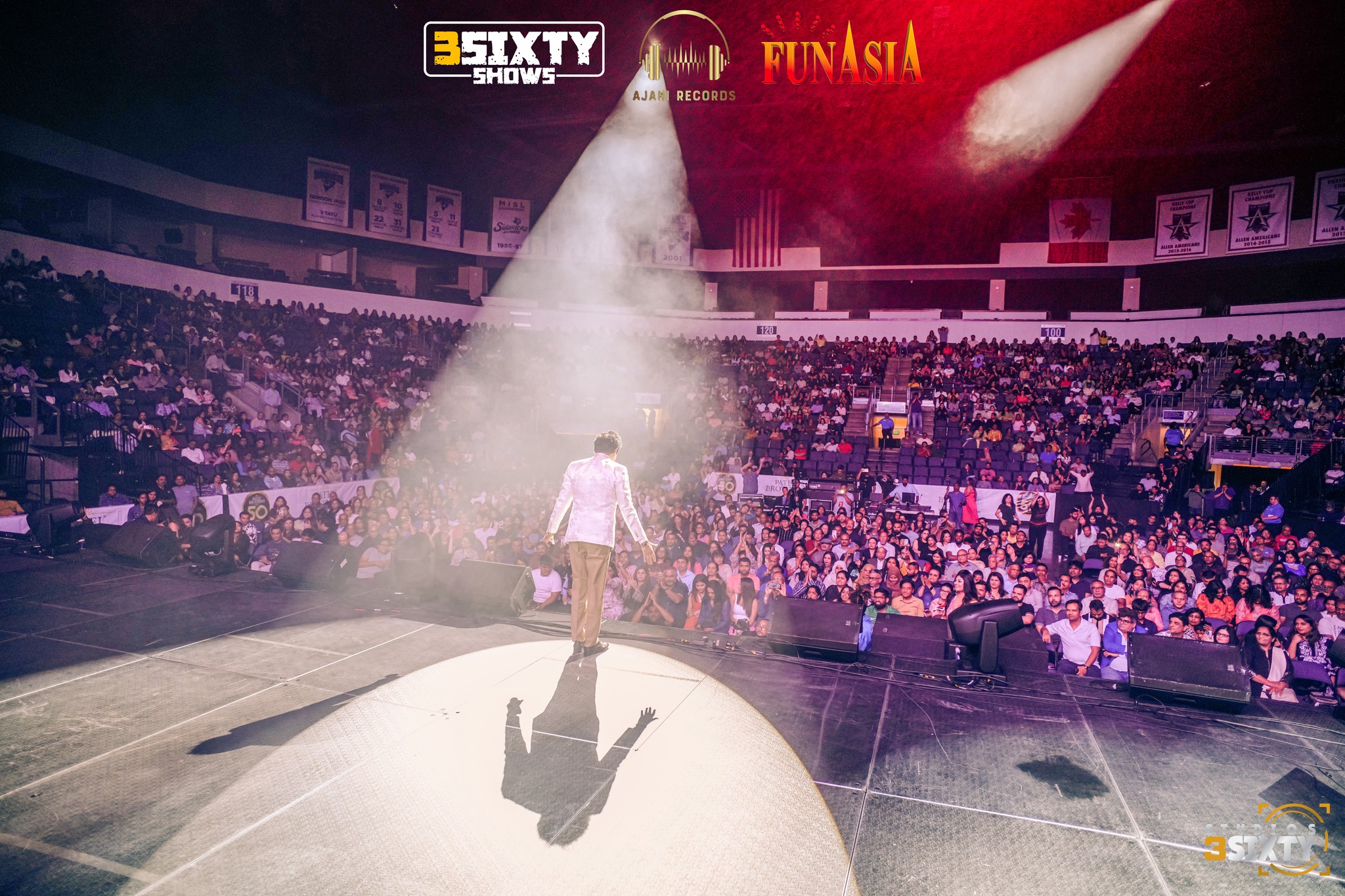 Udit Narayan & Aditya Narayan Live in Dallas 2024 photo 12
