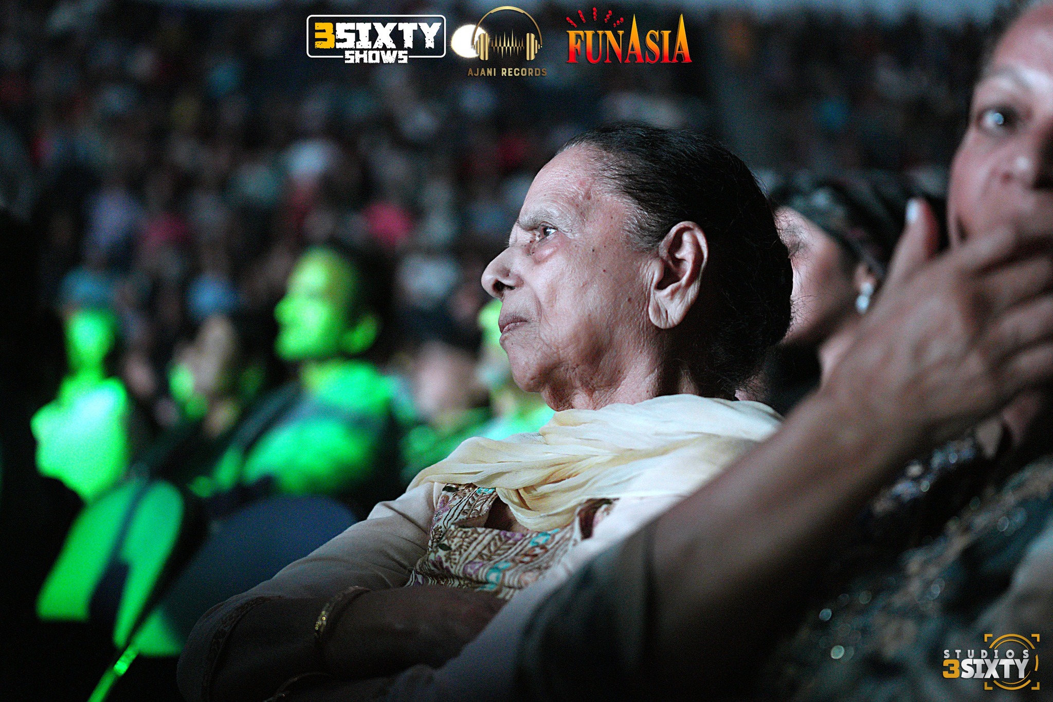 Udit Narayan & Aditya Narayan Live in Dallas 2024 photo 18