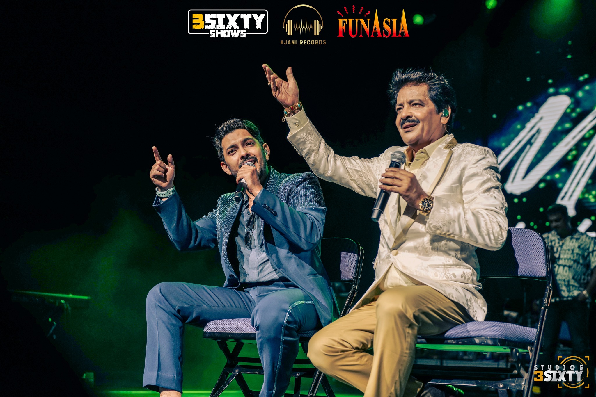 Udit Narayan & Aditya Narayan Live in Dallas 2024 photo 33
