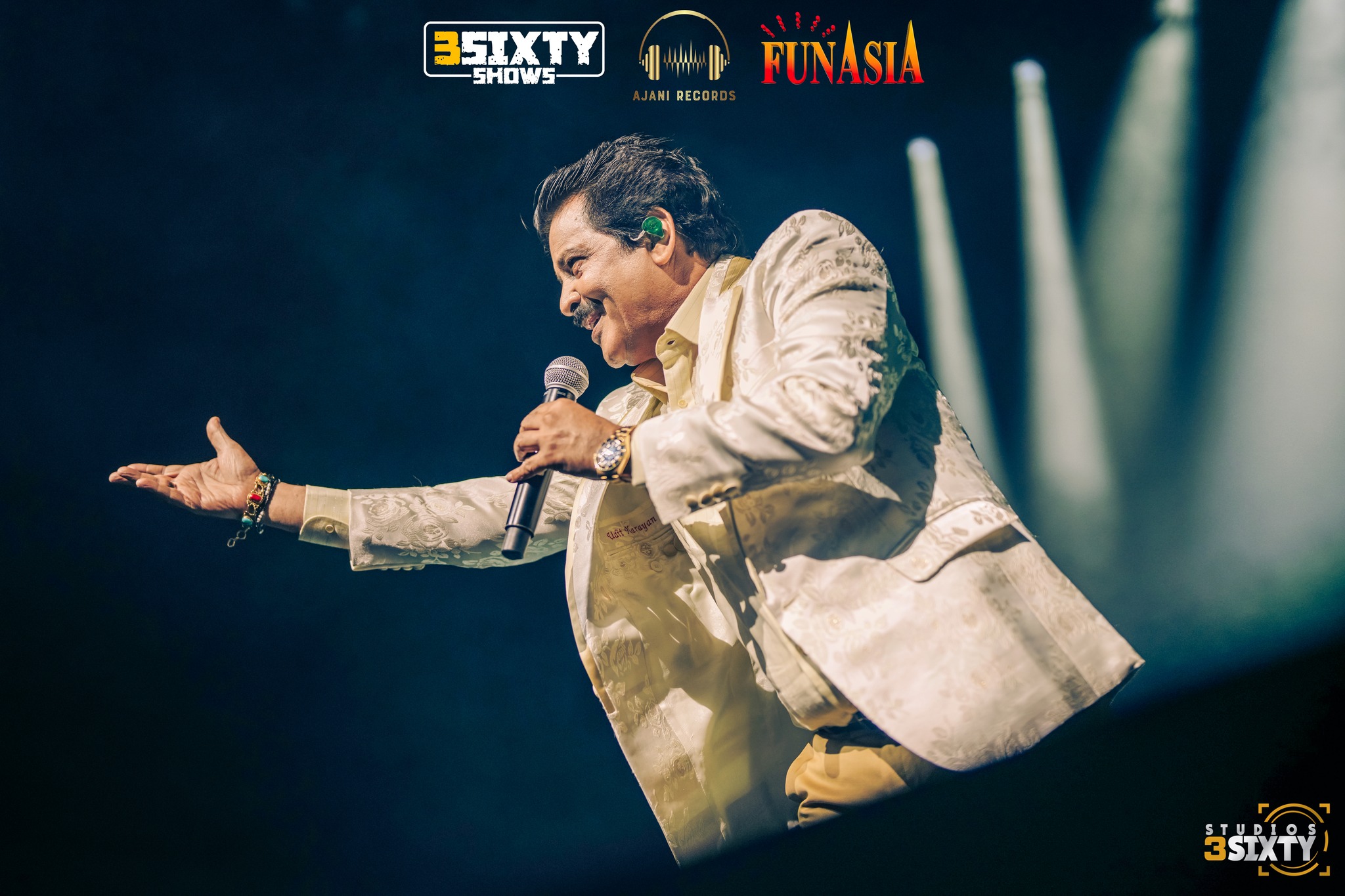 Udit Narayan & Aditya Narayan Live in Dallas 2024 photo 48