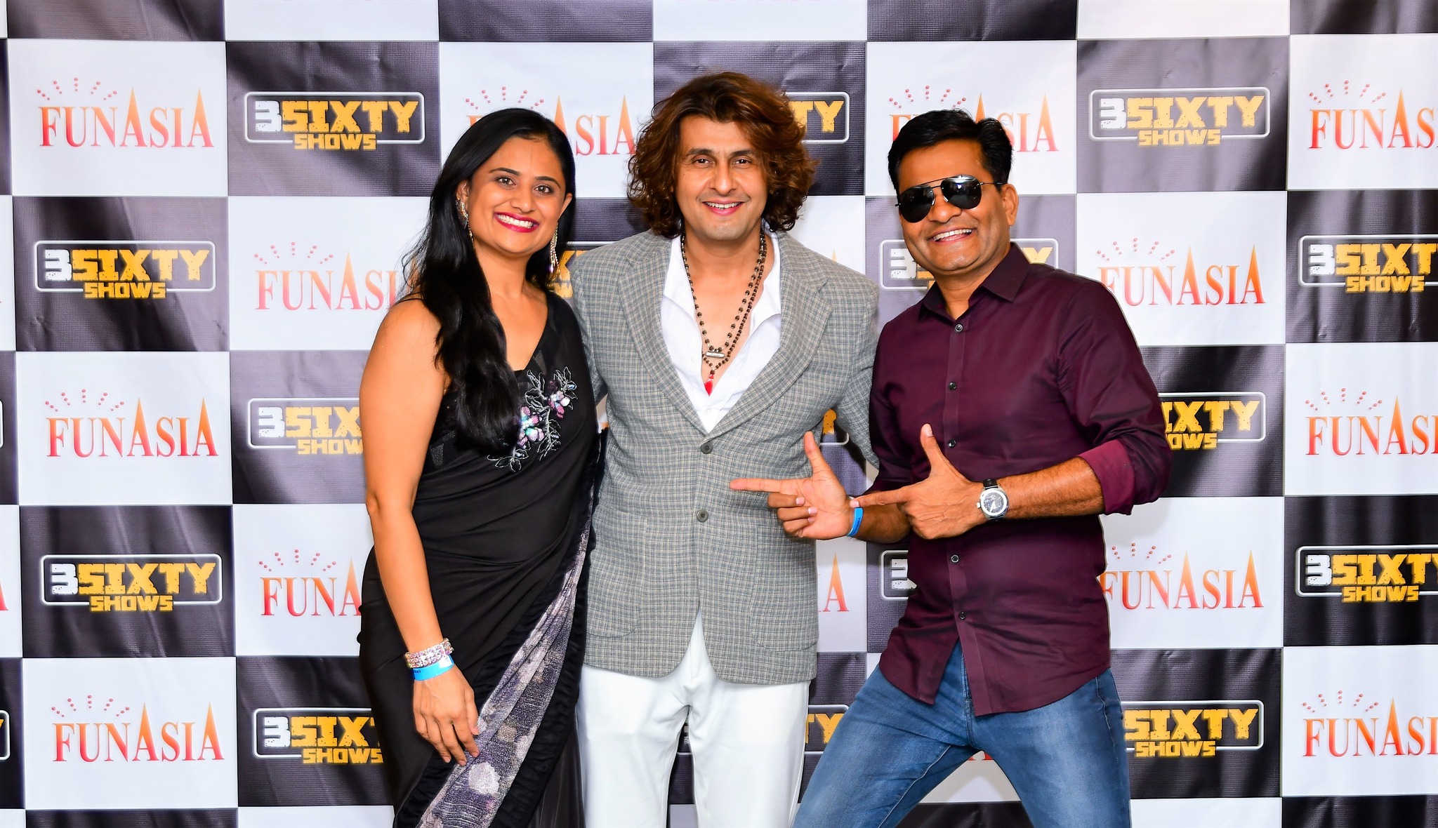 Sonu Nigam 2023 Meet & Greet Pics