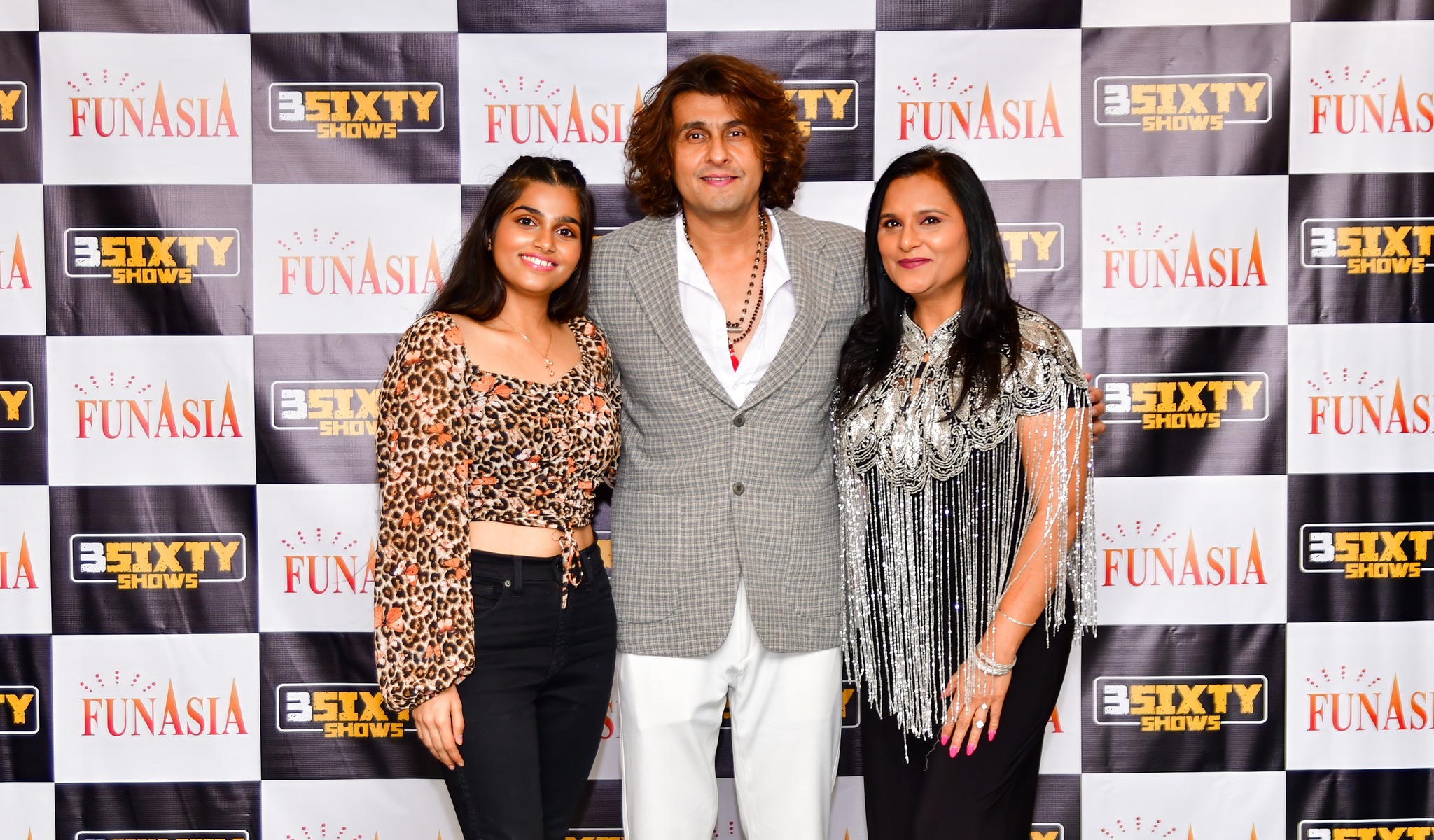 Sonu Nigam 2023 Meet & Greet Pics