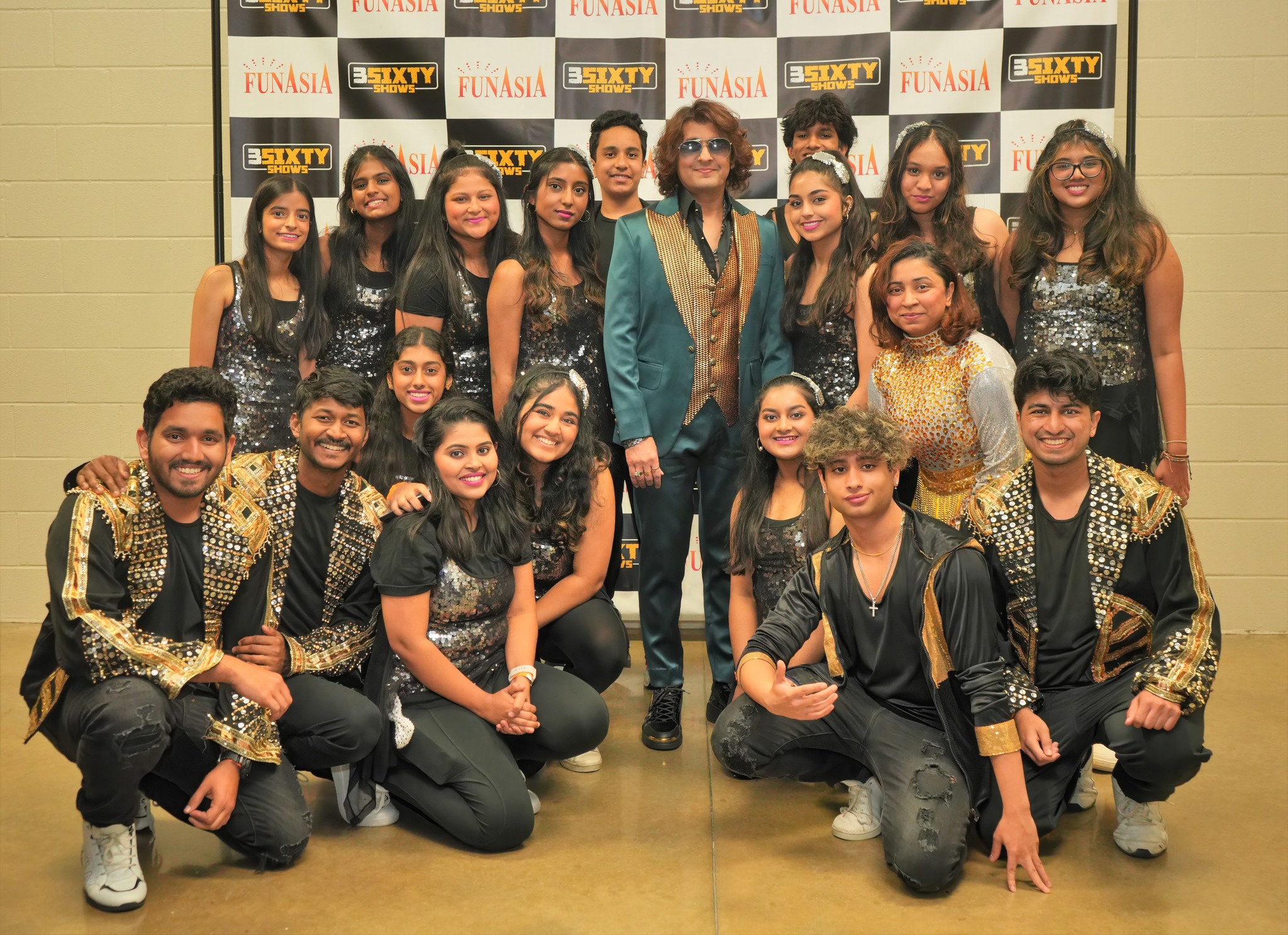 Sonu Nigam 2023 Meet & Greet Pics