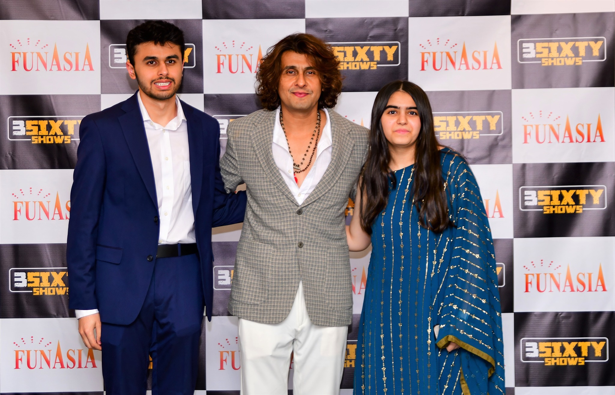 Sonu Nigam 2023 Meet & Greet Pics
