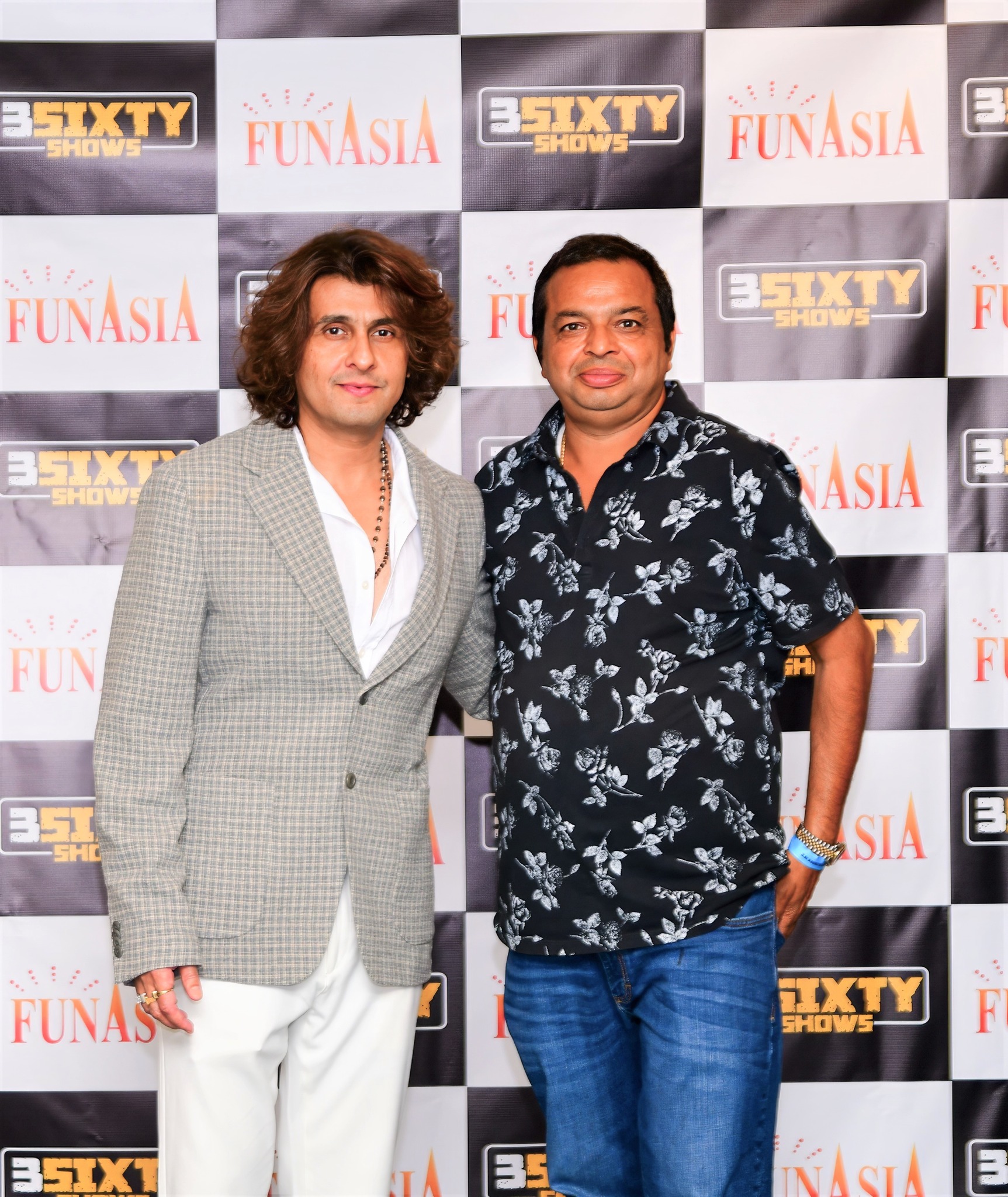 Sonu Nigam 2023 Meet & Greet Pics