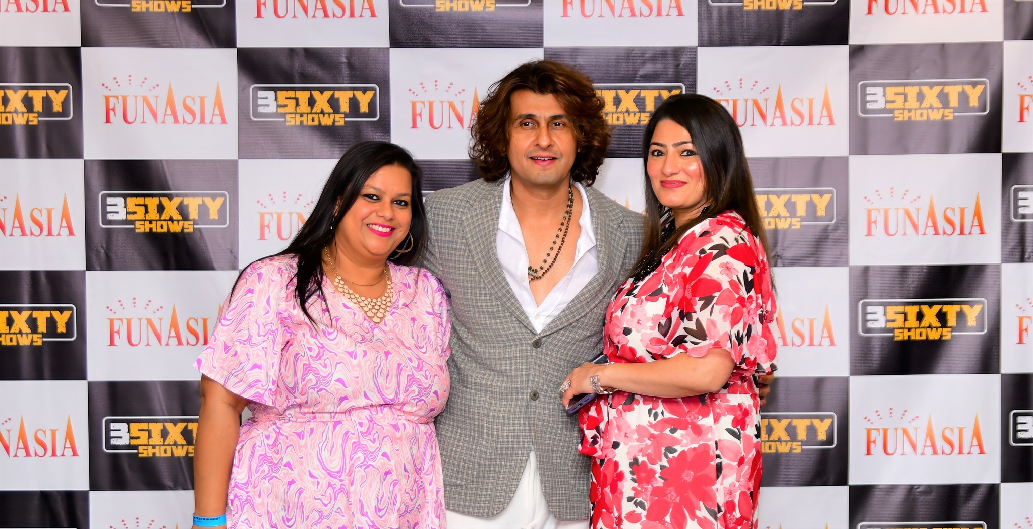 Sonu Nigam 2023 Meet & Greet Pics