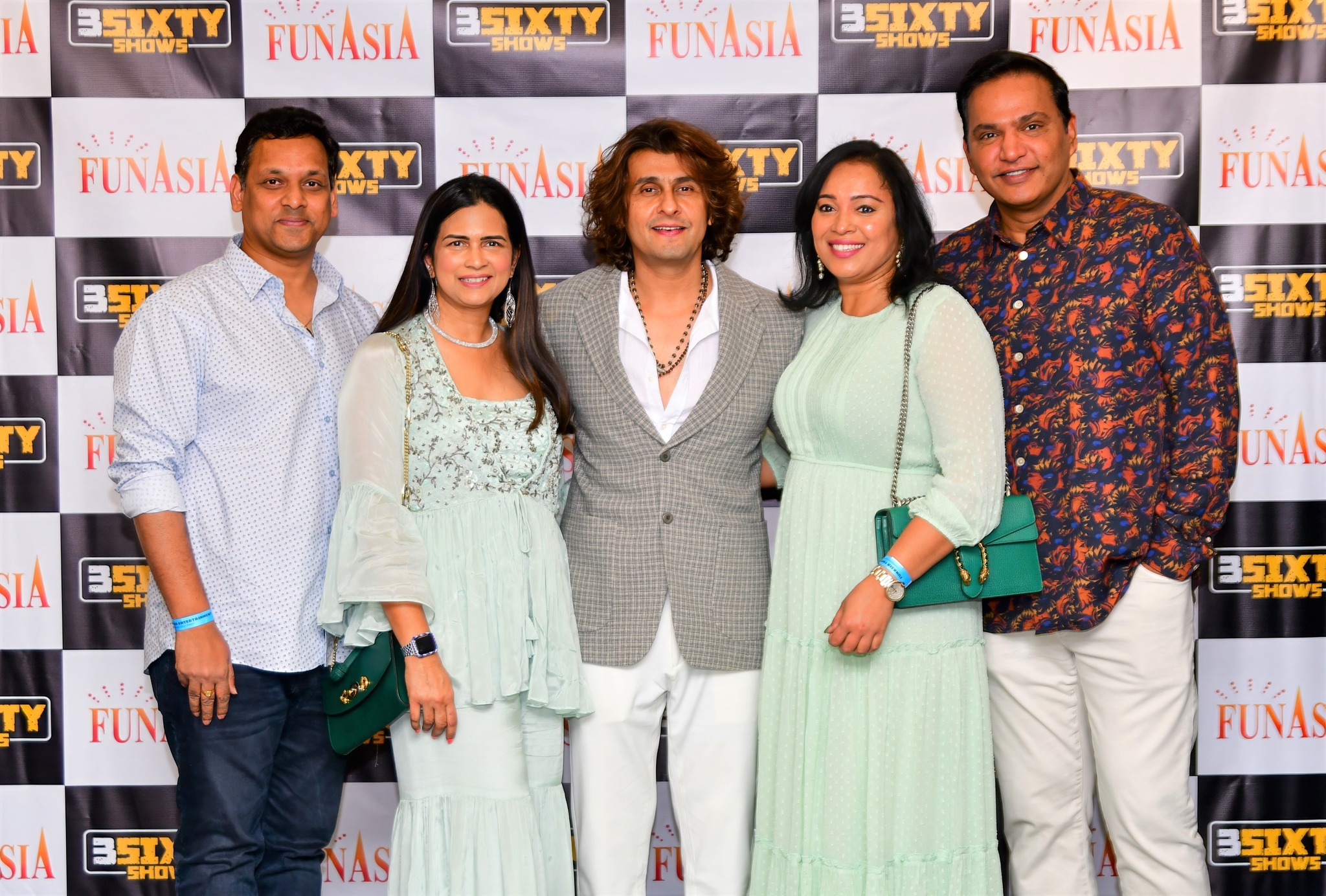 Sonu Nigam 2023 Meet & Greet Pics