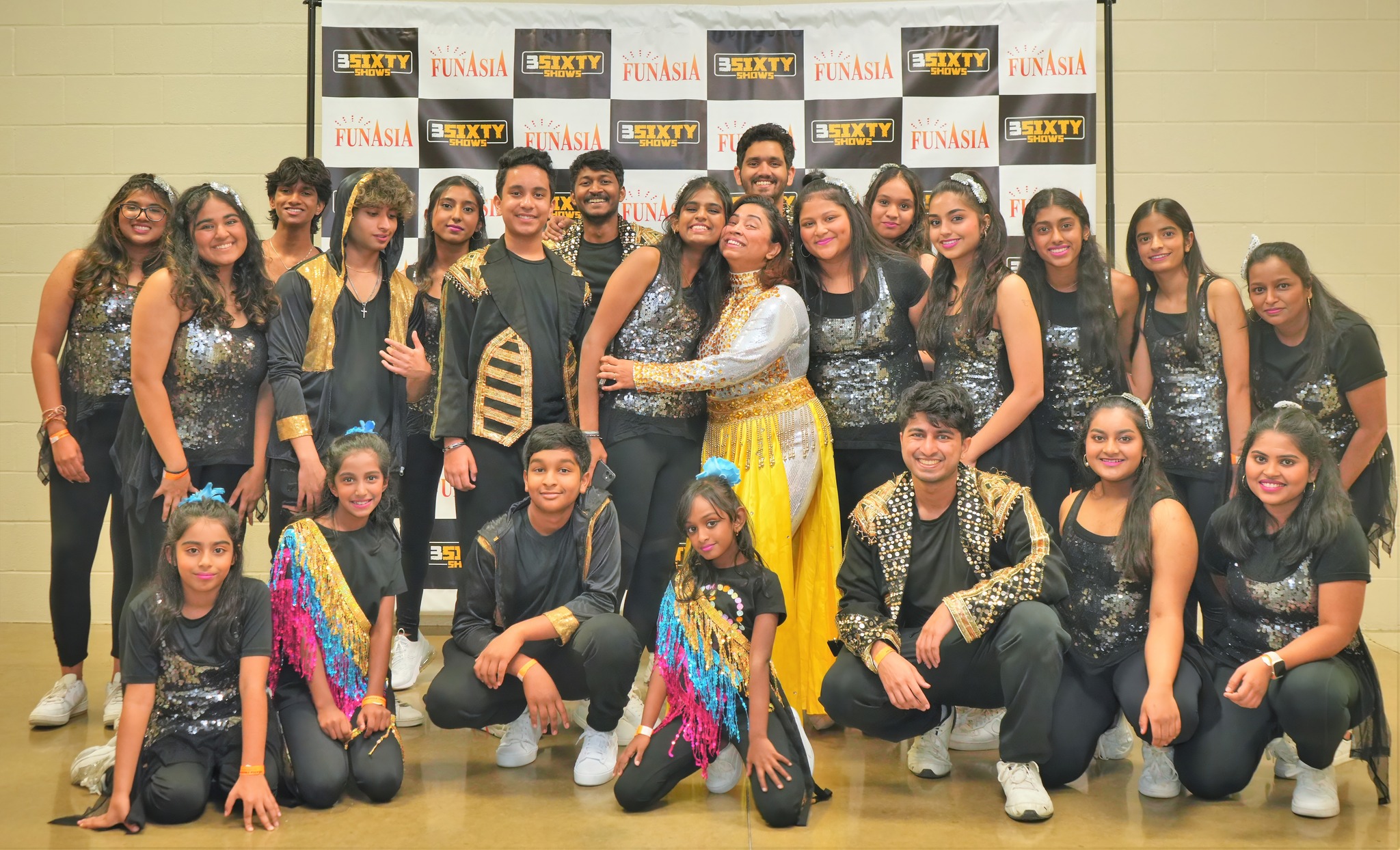 Sonu Nigam 2023 Meet & Greet Pics