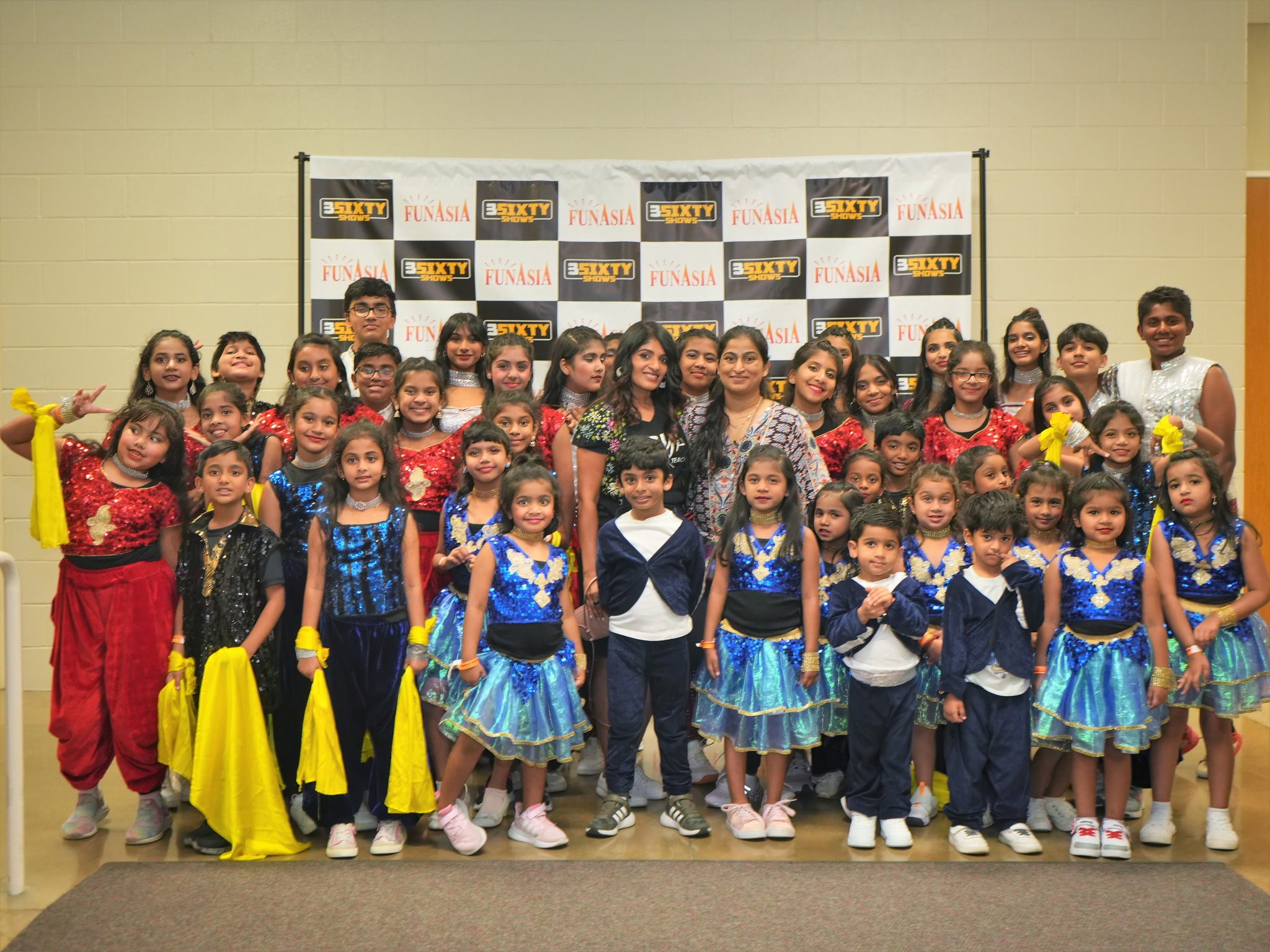 Sonu Nigam 2023 Meet & Greet Pics
