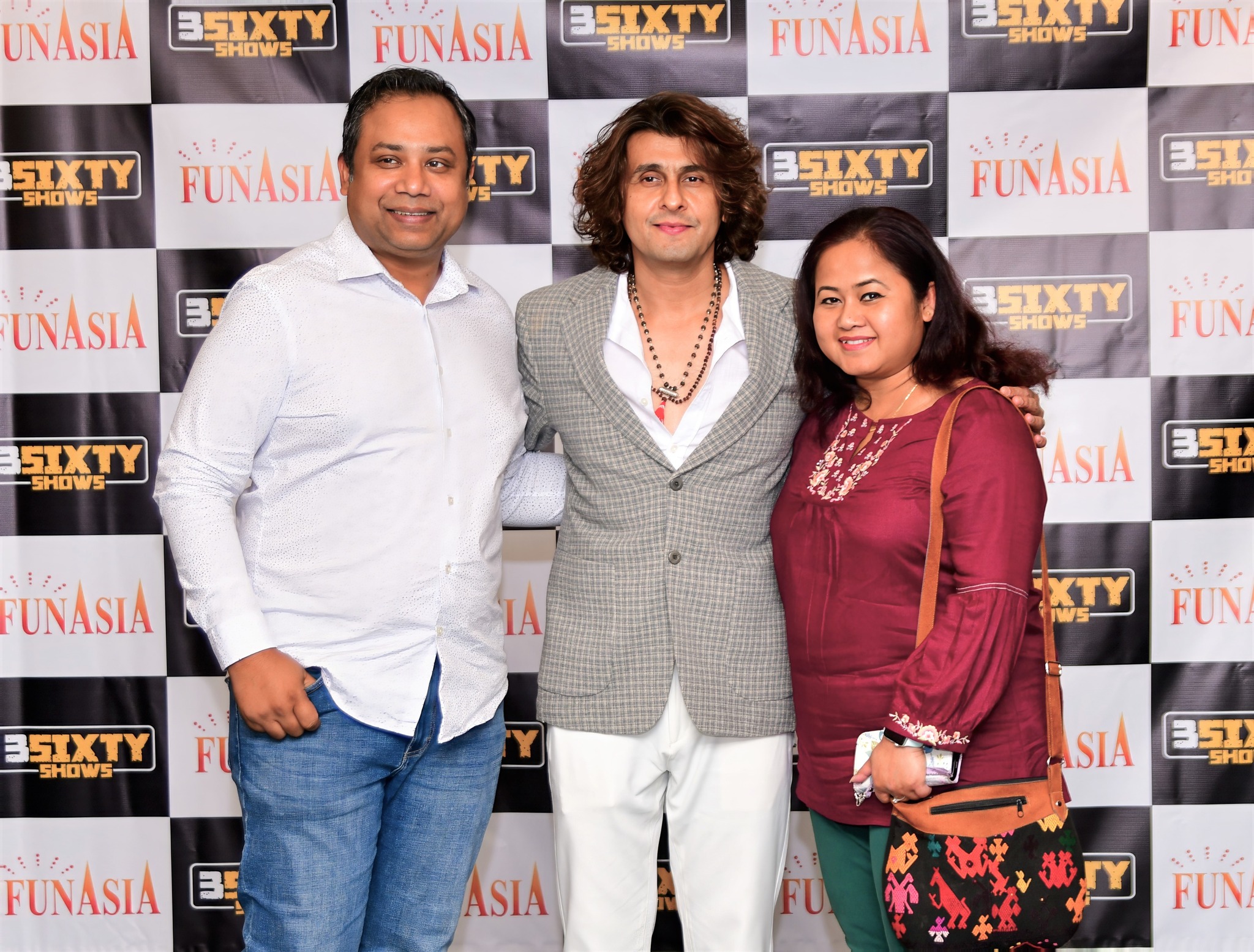 Sonu Nigam 2023 Meet & Greet Pics