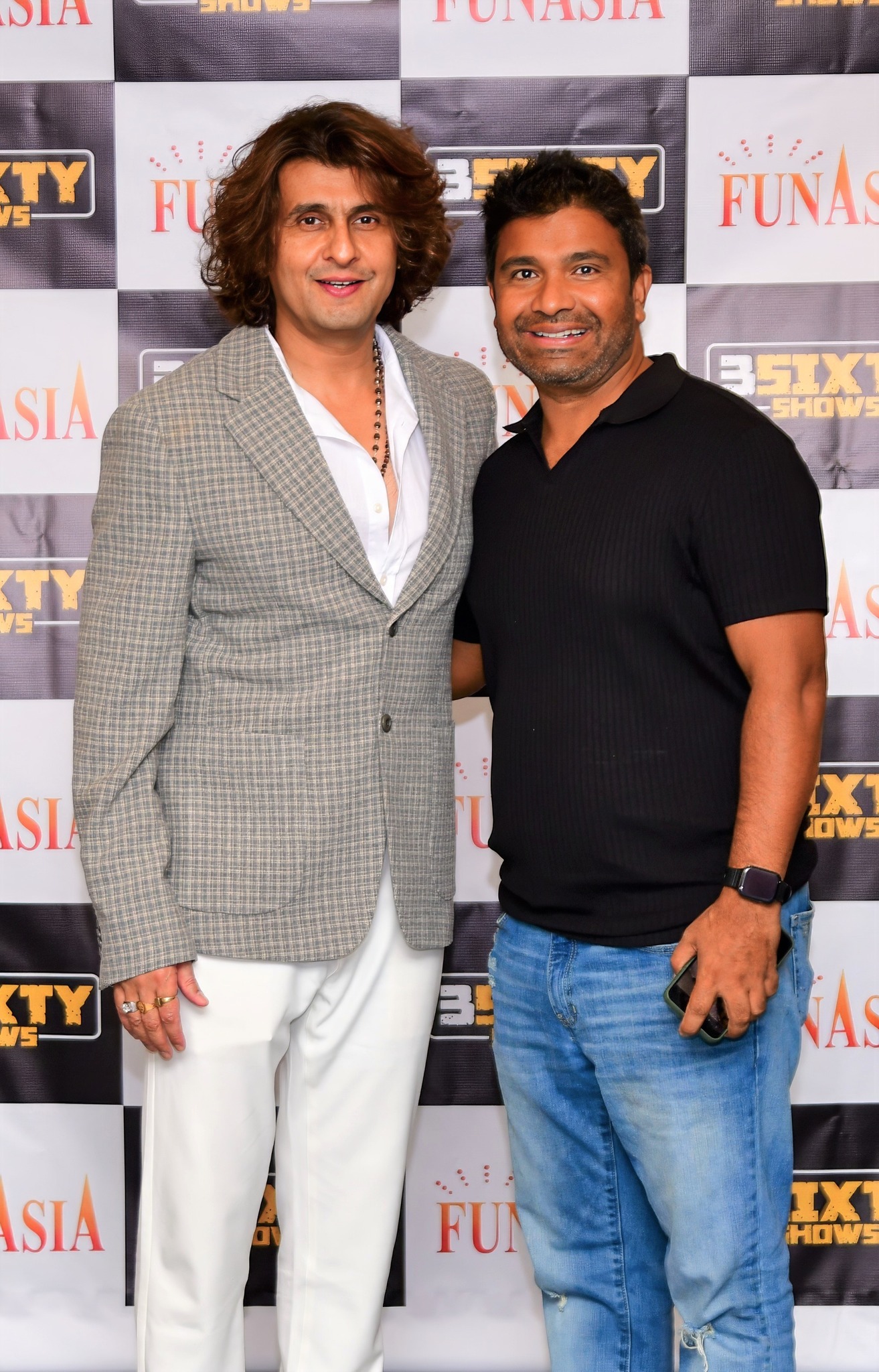 Sonu Nigam 2023 Meet & Greet Pics