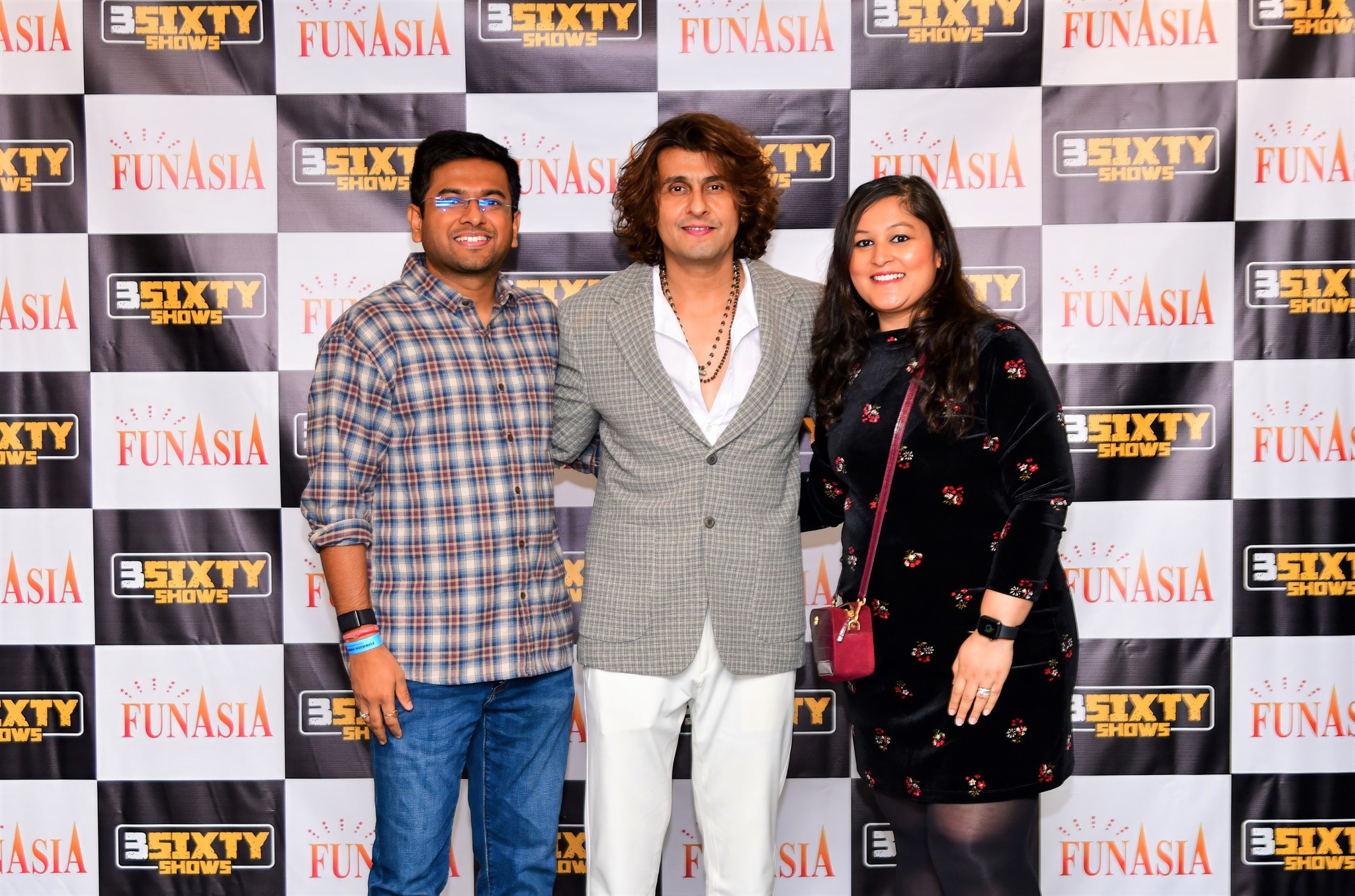 Sonu Nigam 2023 Meet & Greet Pics