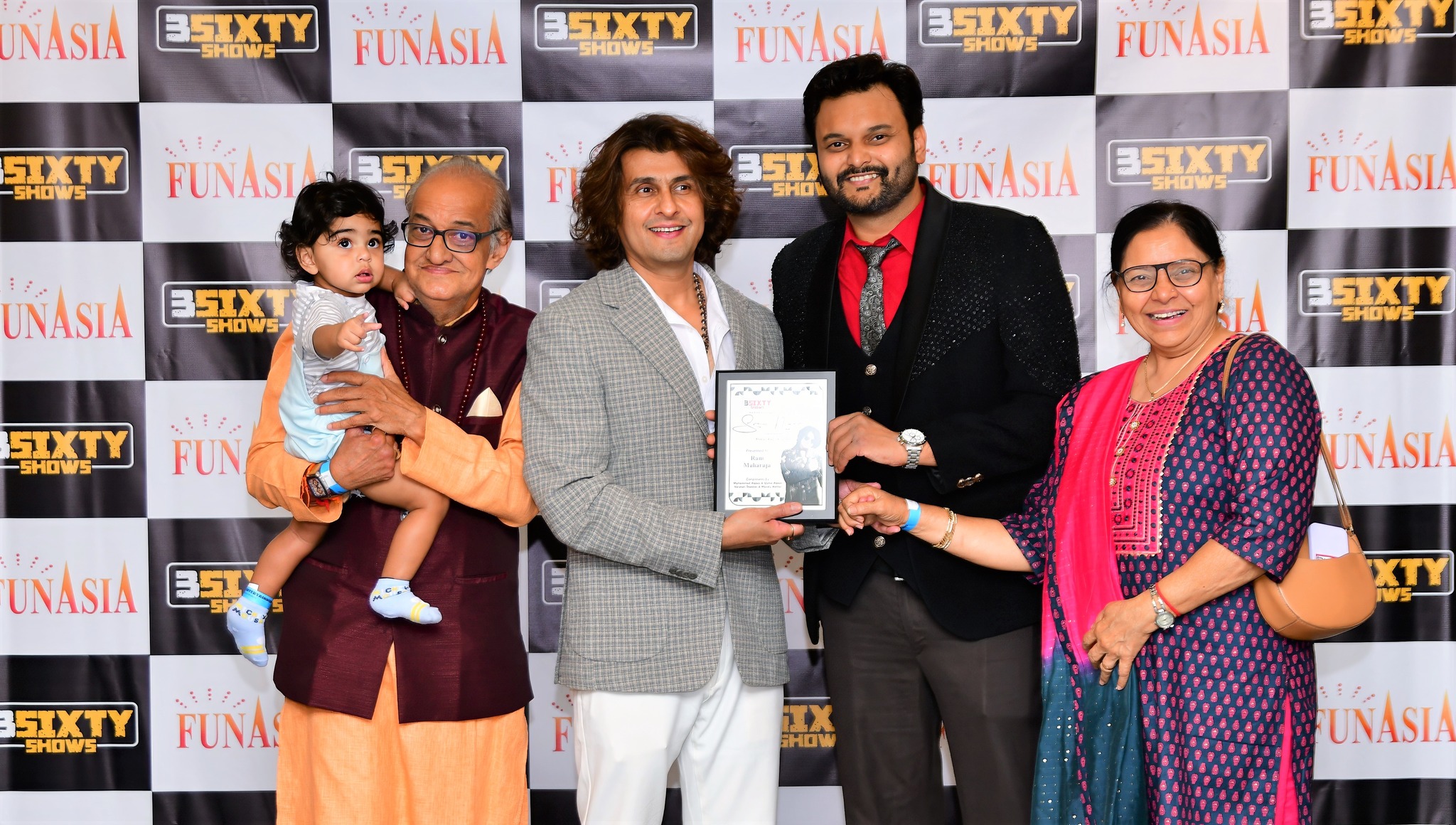 Sonu Nigam 2023 Meet & Greet Pics