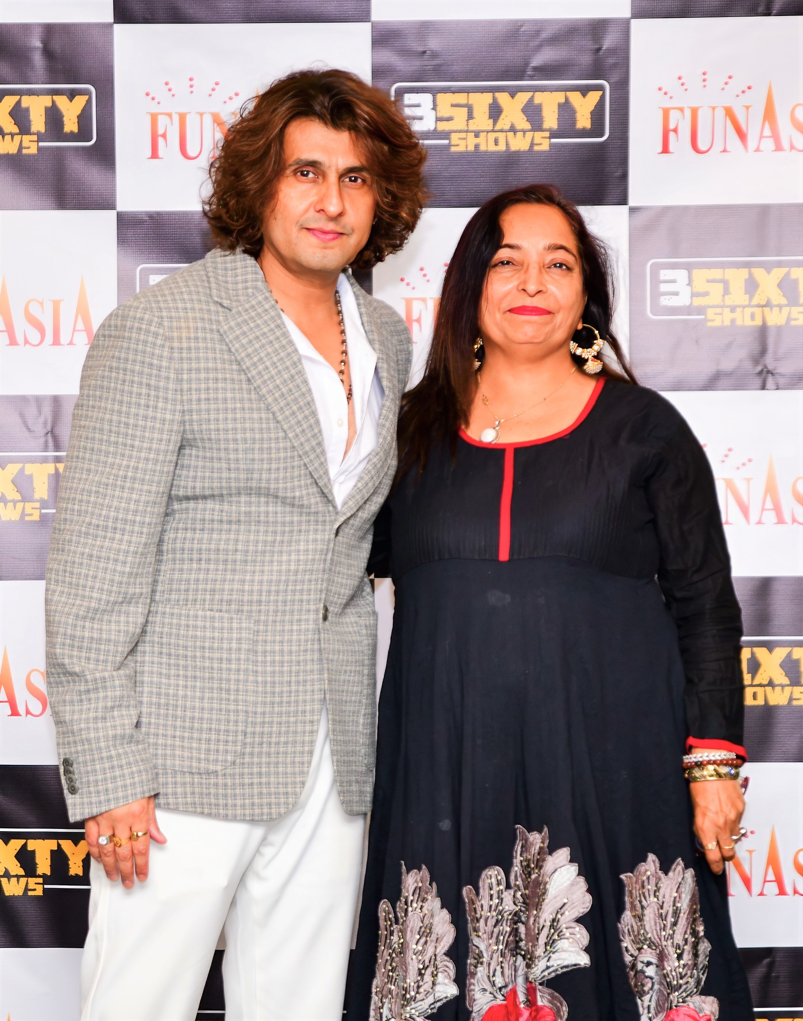 Sonu Nigam 2023 Meet & Greet Pics