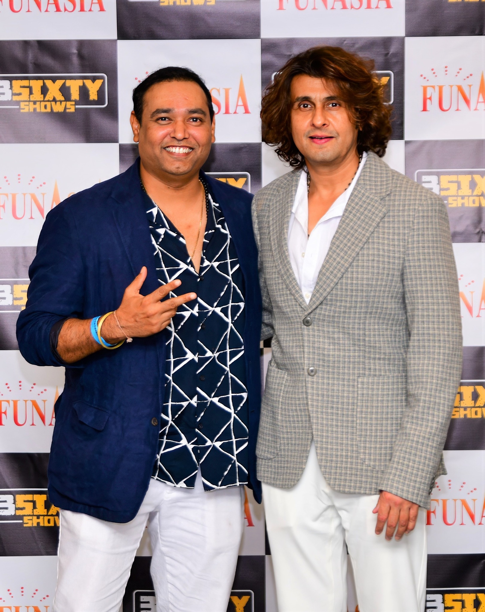 Sonu Nigam 2023 Meet & Greet Pics