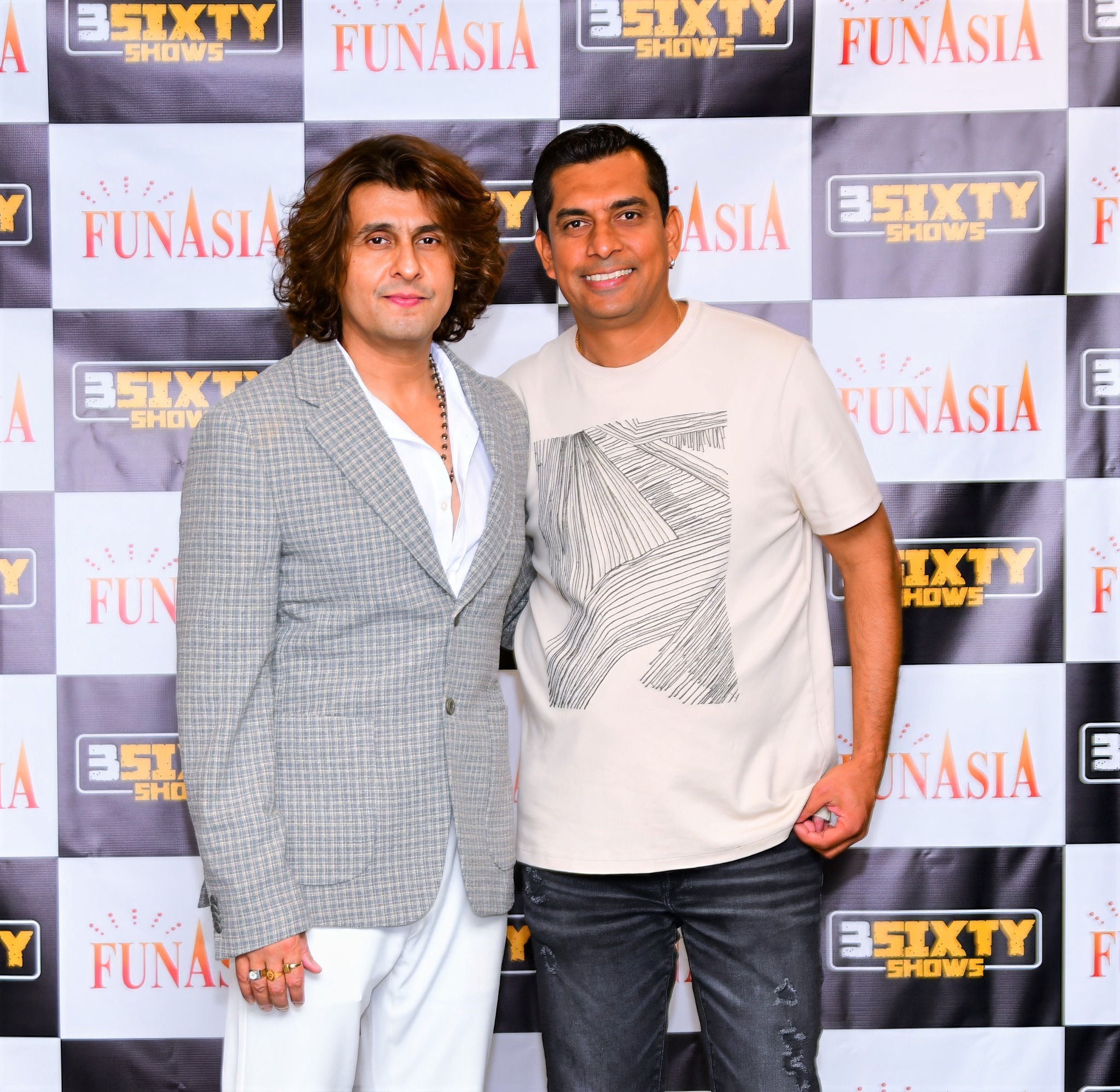 Sonu Nigam 2023 Meet & Greet Pics