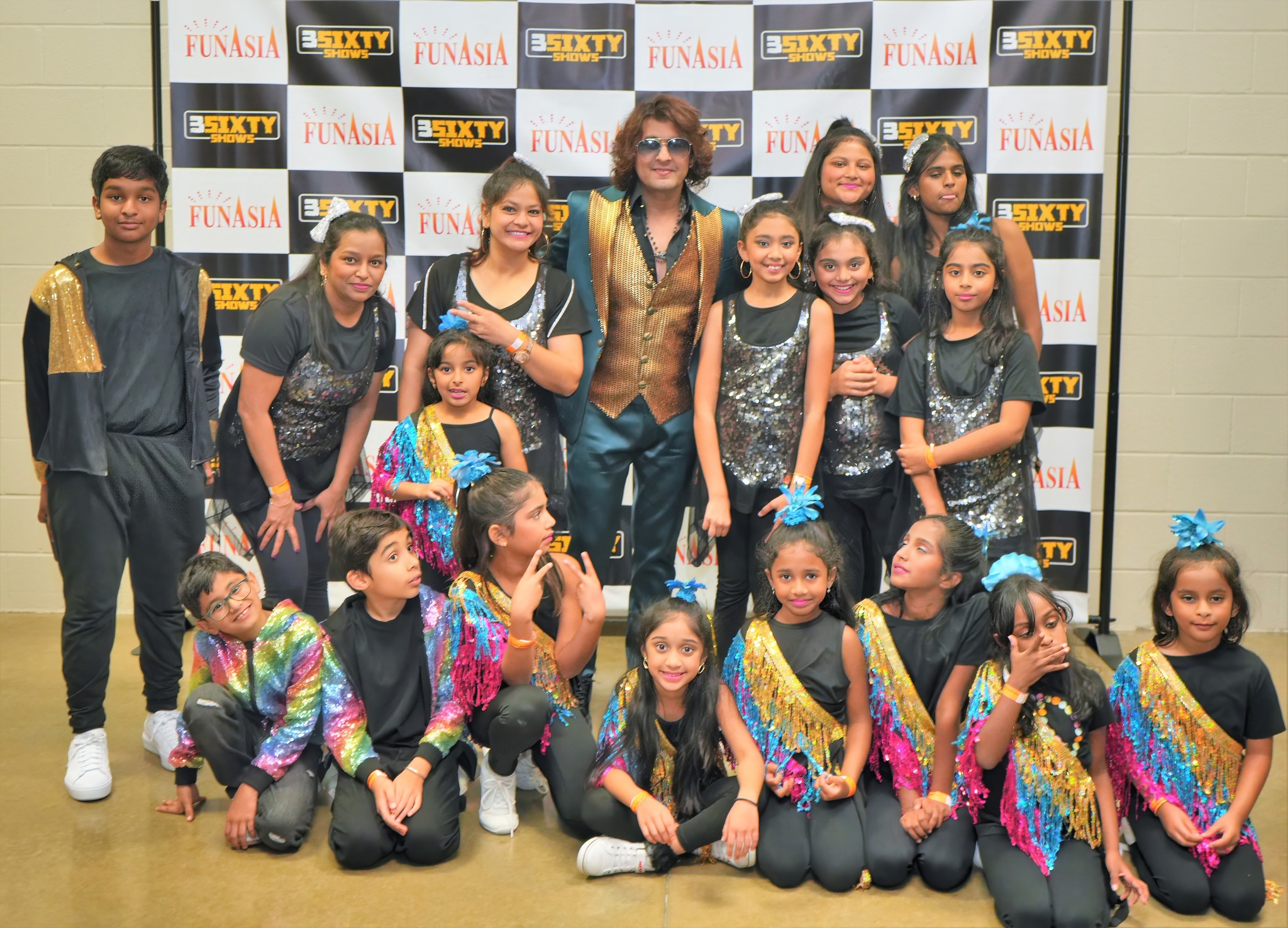 Sonu Nigam 2023 Meet & Greet Pics