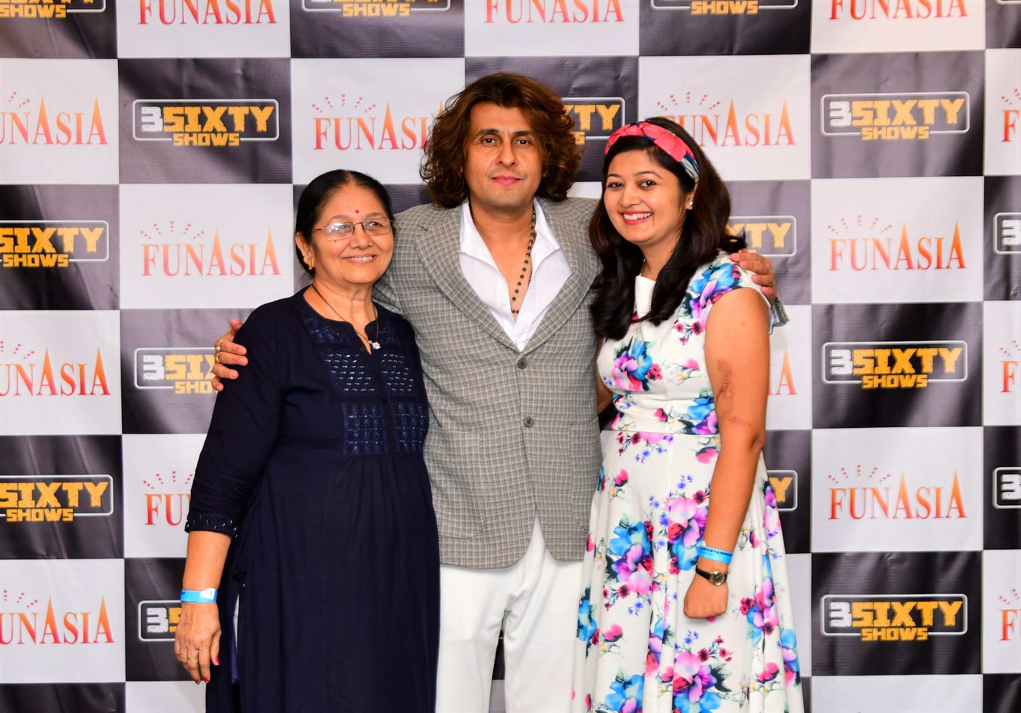 Sonu Nigam 2023 Meet & Greet Pics