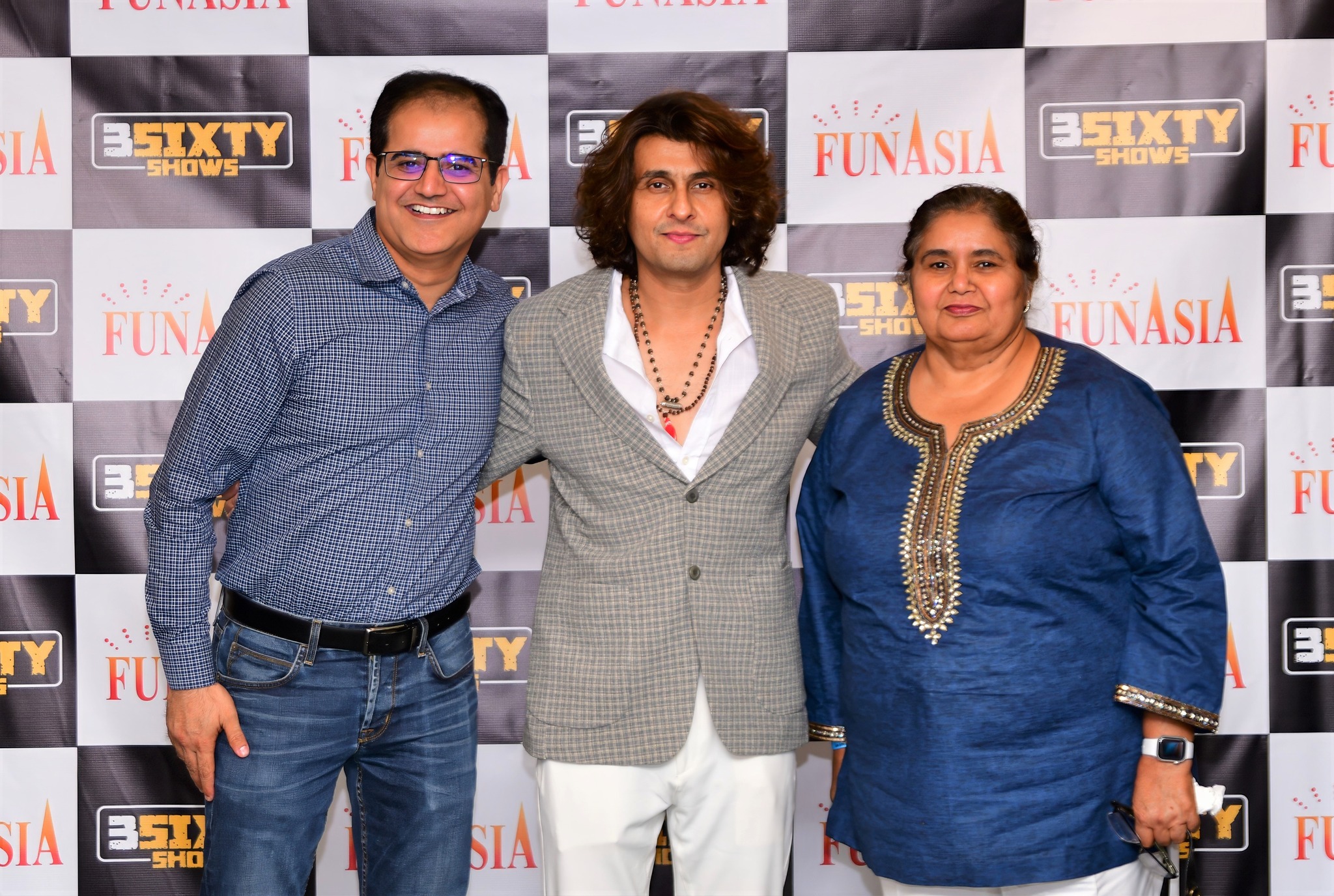 Sonu Nigam 2023 Meet & Greet Pics