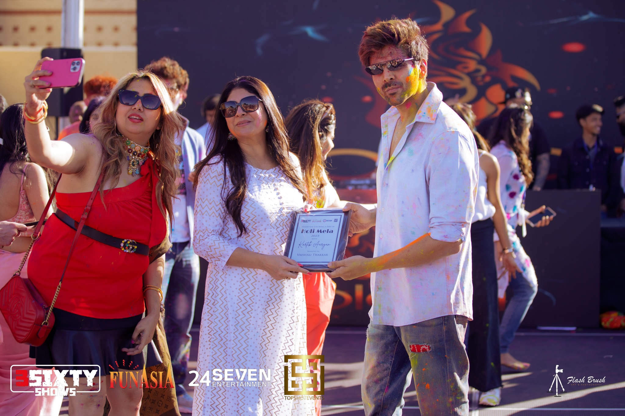 Kartik Aaryan Holi (March 4, 2023)