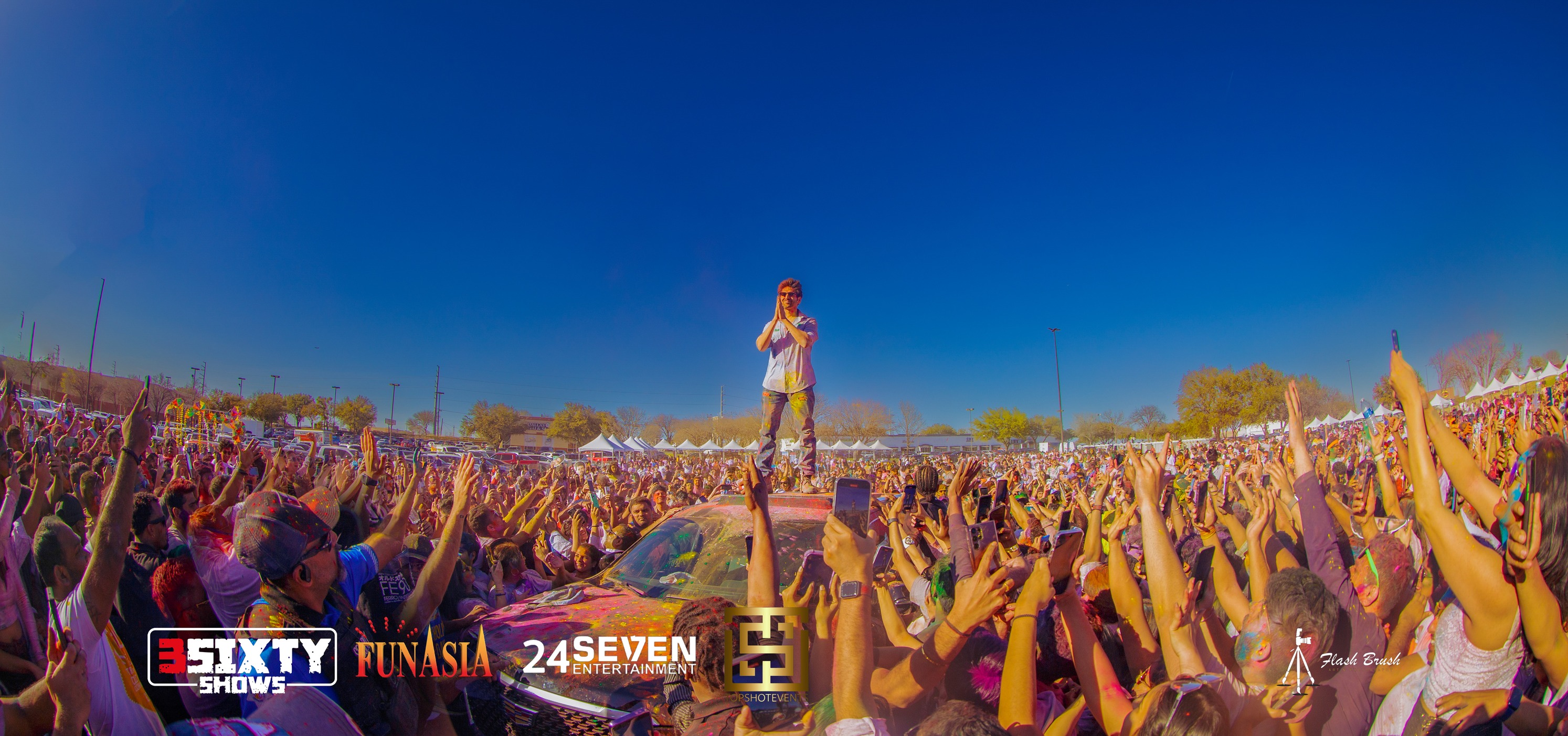 Kartik Aaryan Holi (March 4, 2023)