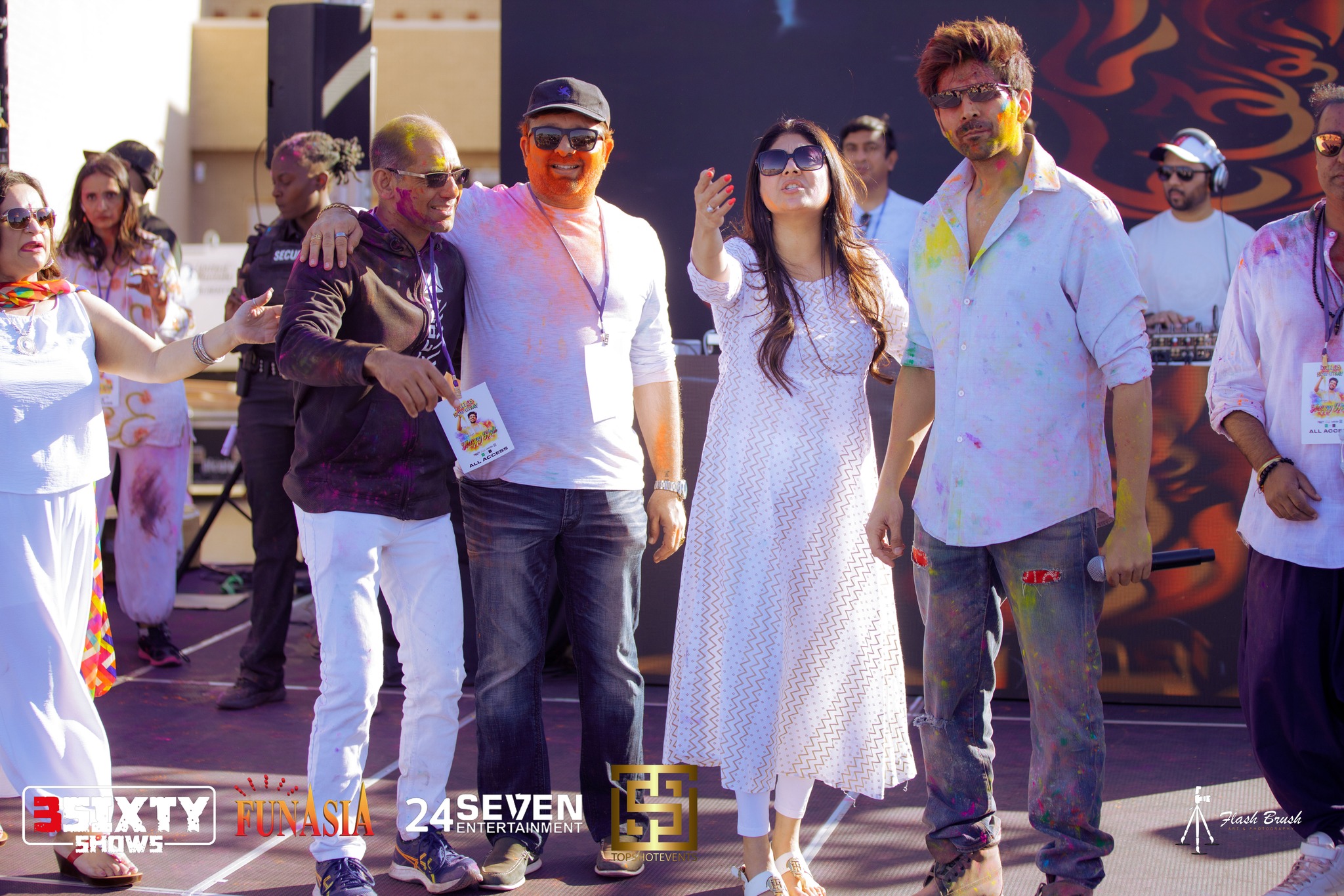 Kartik Aaryan Holi (March 4, 2023)
