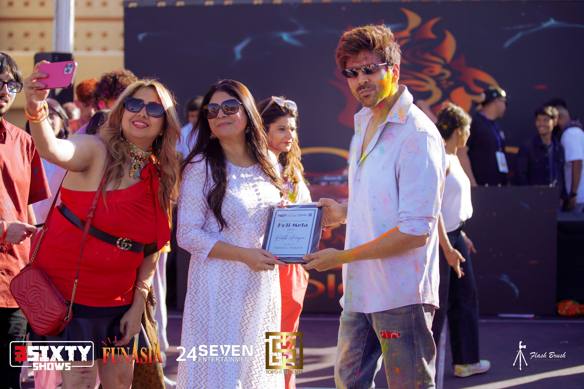 Kartik Aaryan Holi (March 4, 2023)