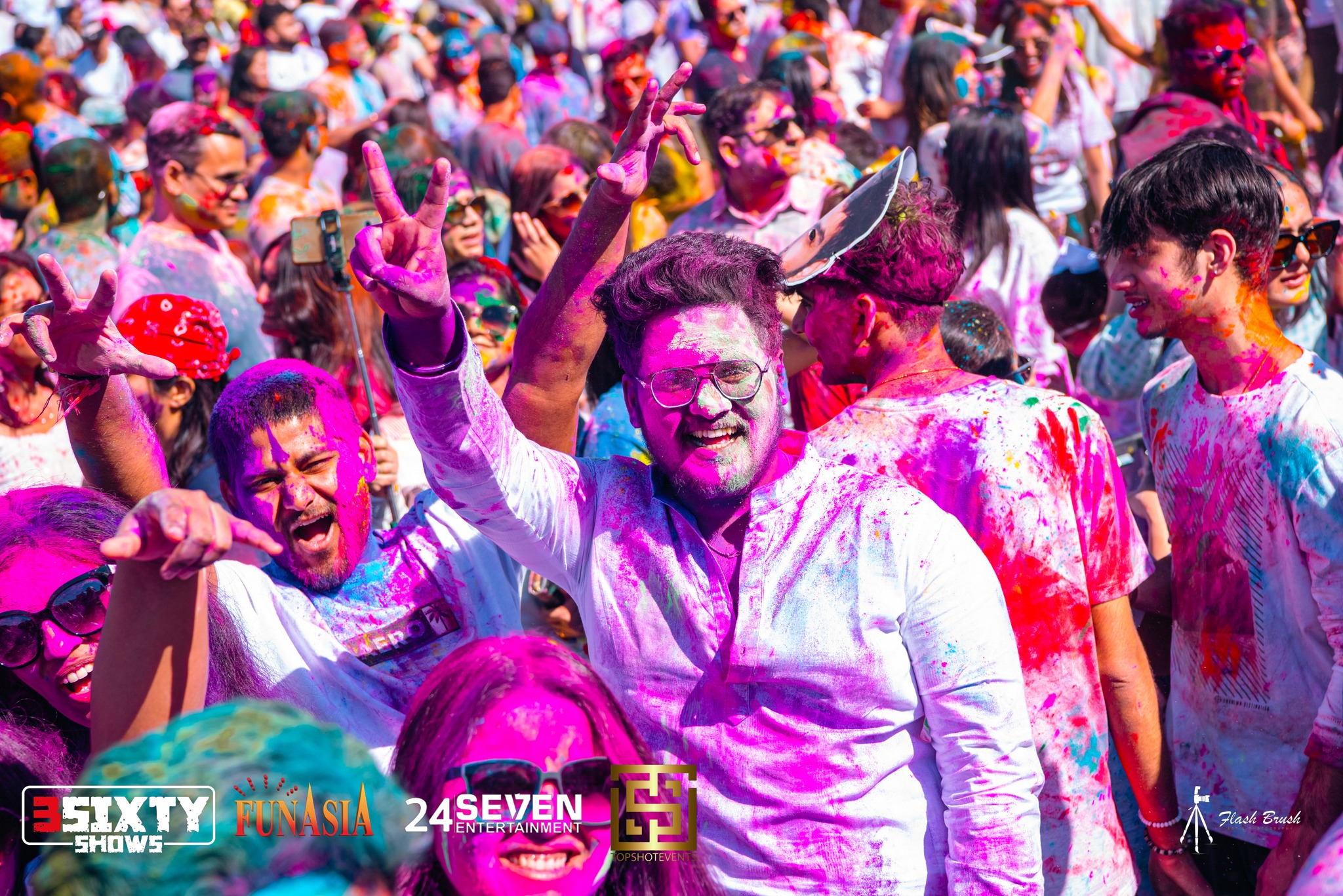 Kartik Aaryan Holi (March 4, 2023)