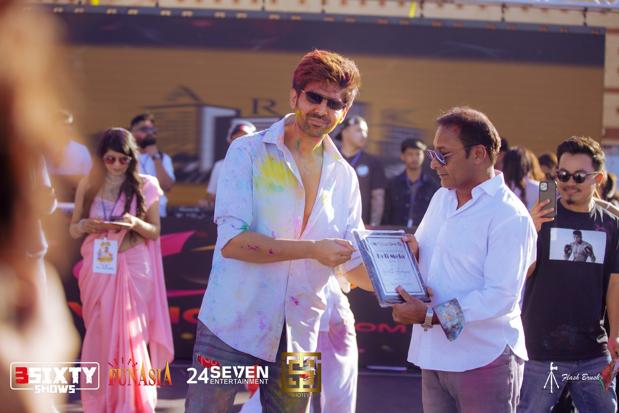 Kartik Aaryan Holi (March 4, 2023)