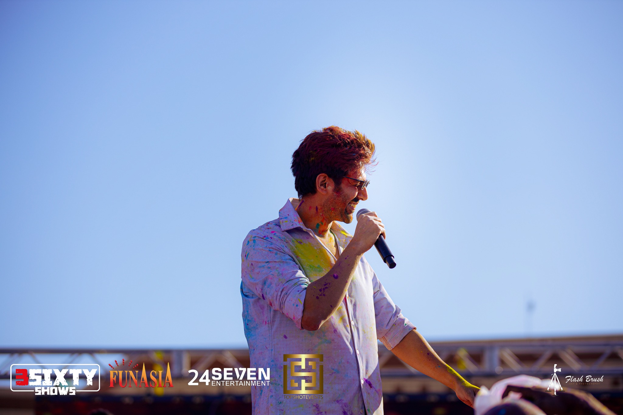 Kartik Aaryan Holi (March 4, 2023)