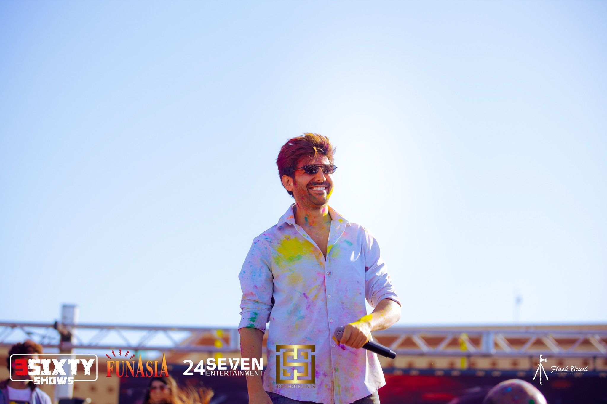 Kartik Aaryan Holi (March 4, 2023)