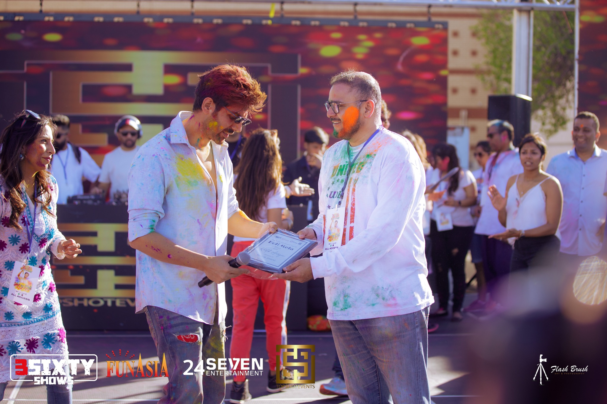 Kartik Aaryan Holi (March 4, 2023)