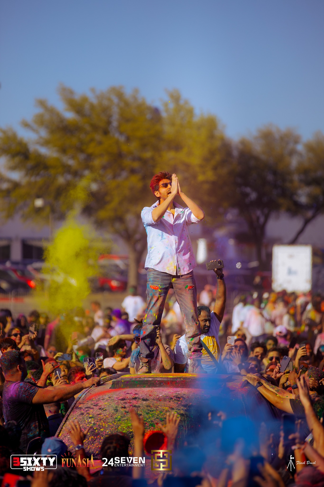 Kartik Aaryan Holi (March 4, 2023)