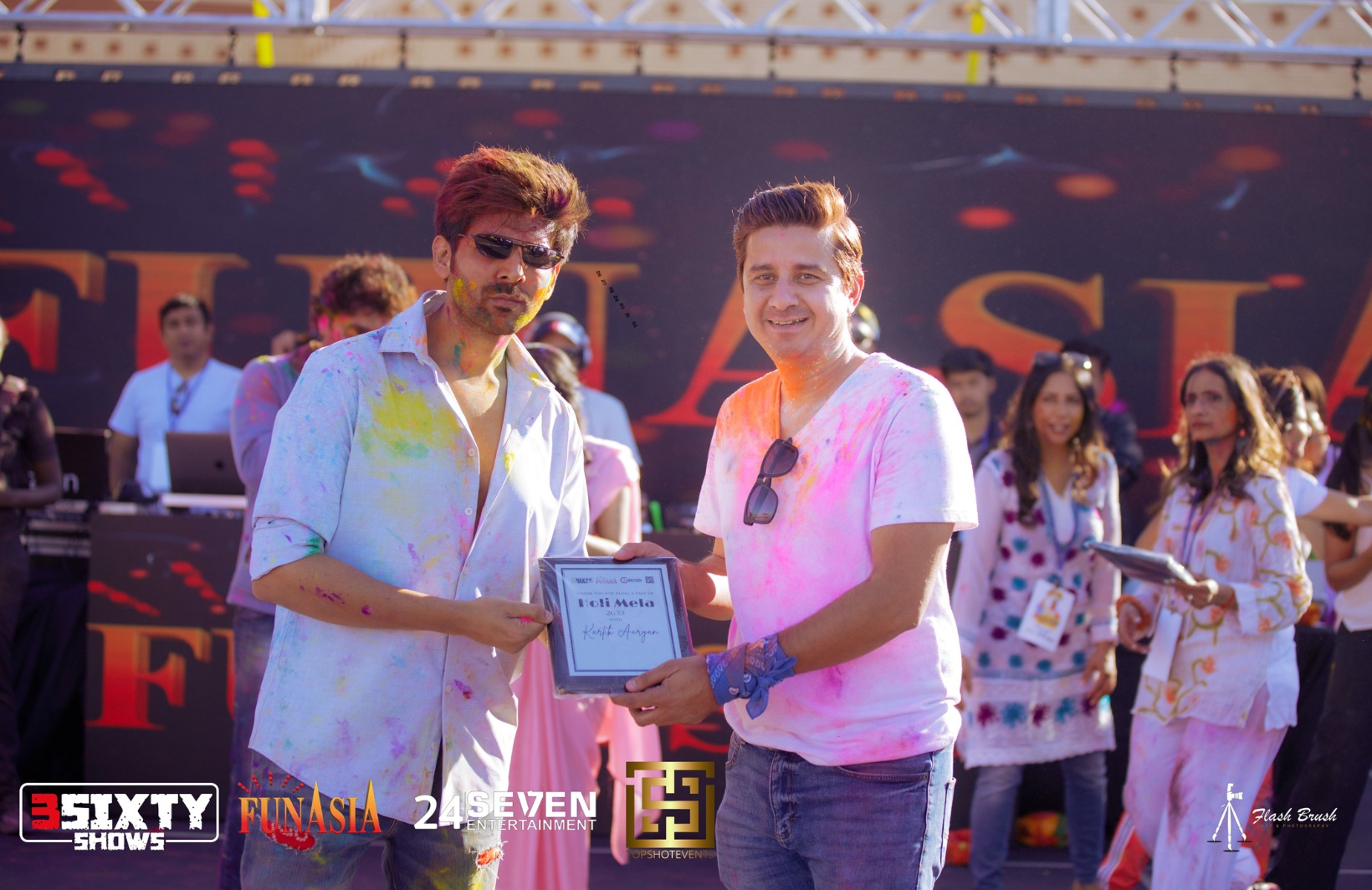 Kartik Aaryan Holi (March 4, 2023)