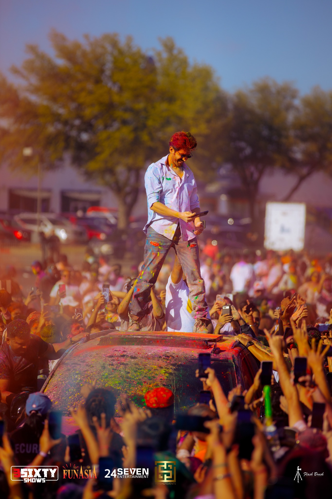 Kartik Aaryan Holi (March 4, 2023)