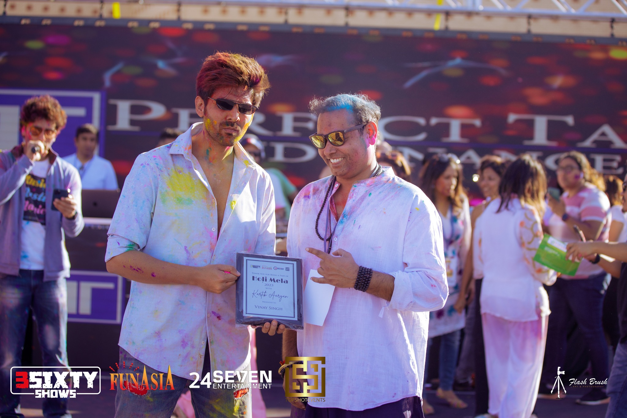 Kartik Aaryan Holi (March 4, 2023)