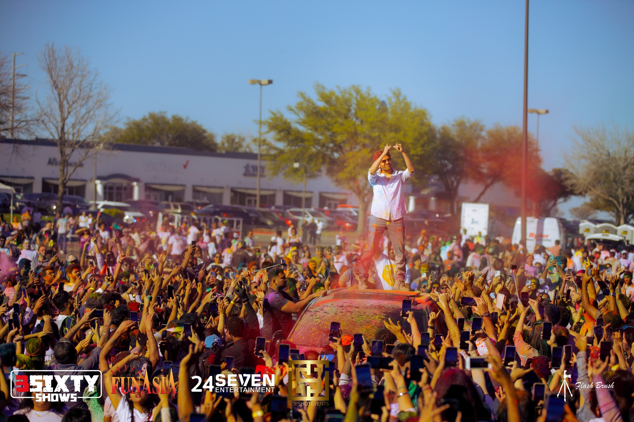 Kartik Aaryan Holi (March 4, 2023)
