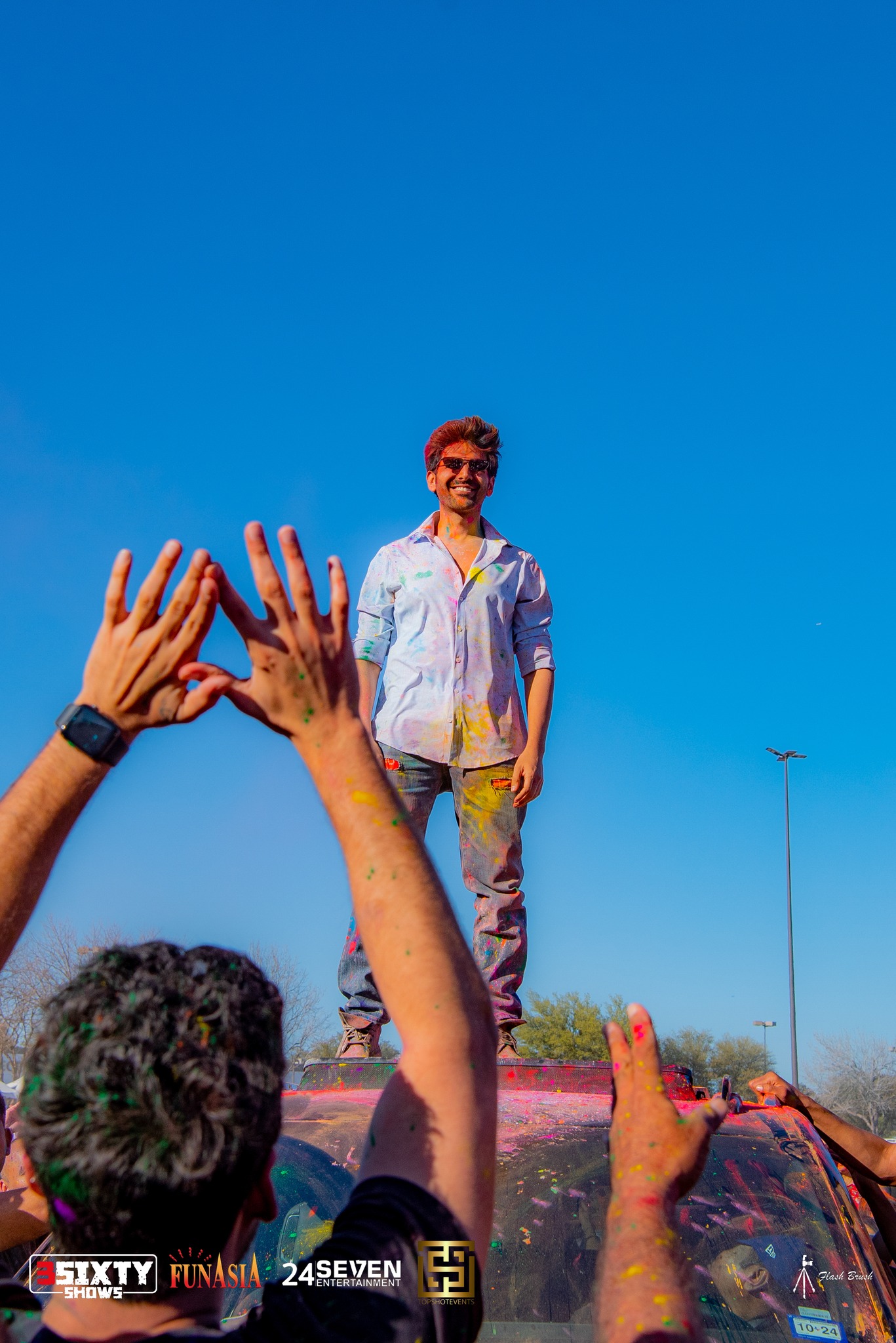 Kartik Aaryan Holi (March 4, 2023)