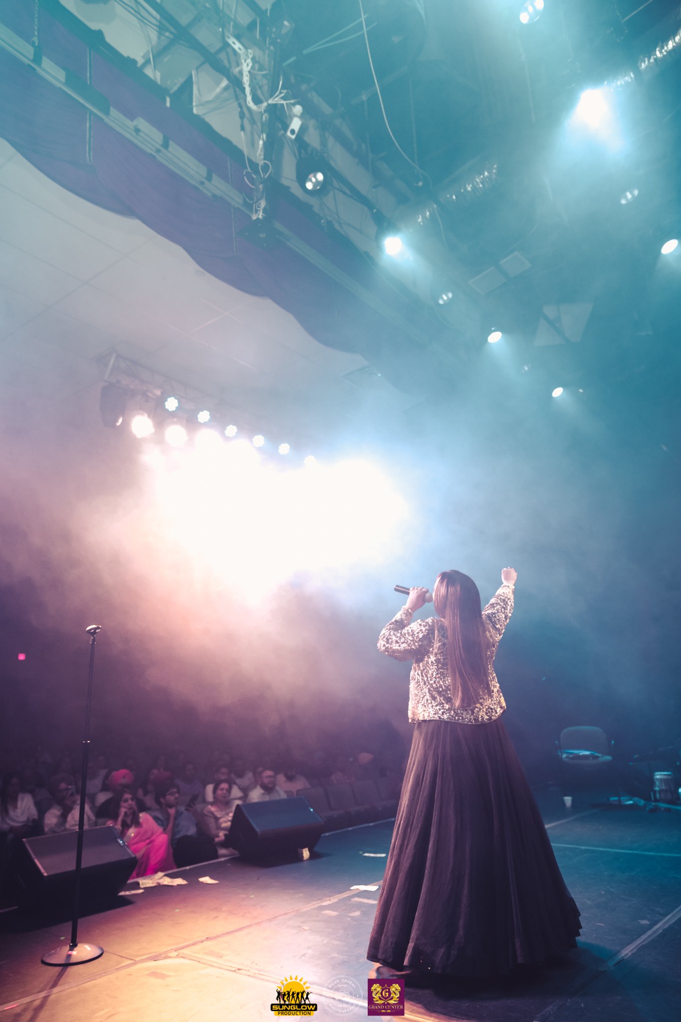 Afsana Khan Live