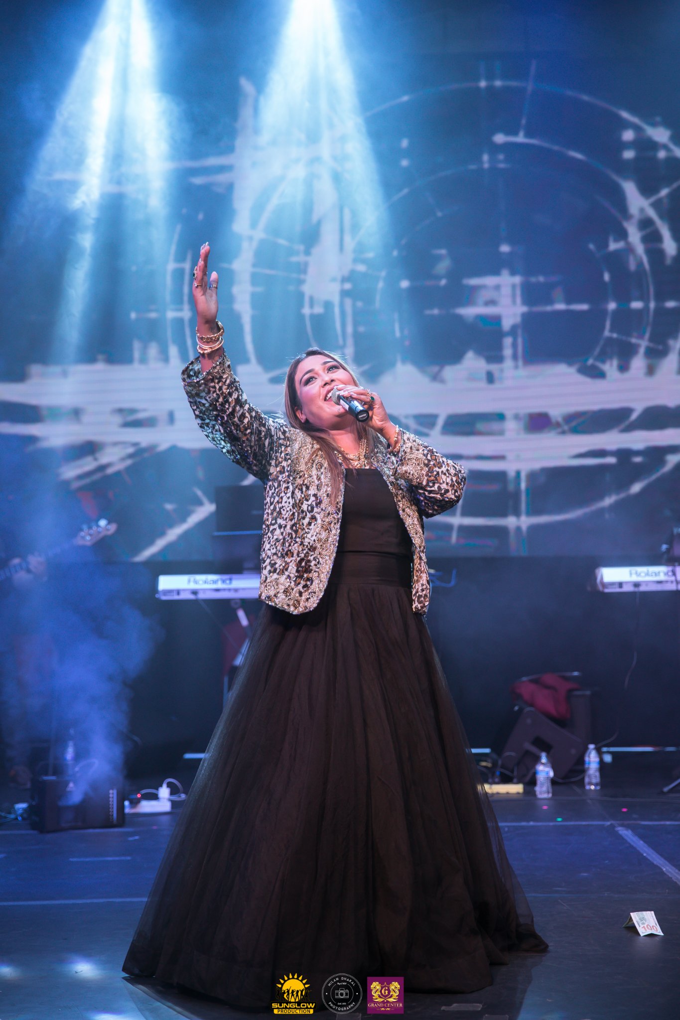 Afsana Khan Live