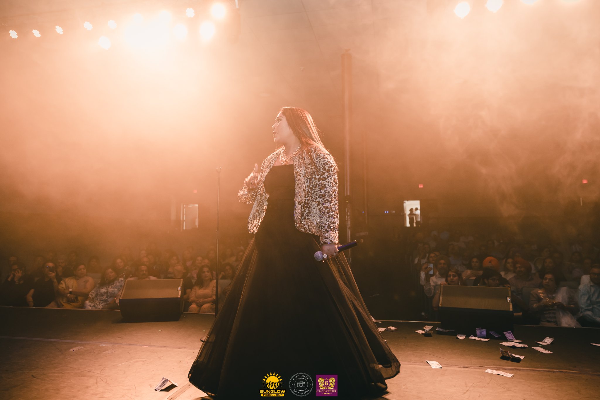 Afsana Khan Live