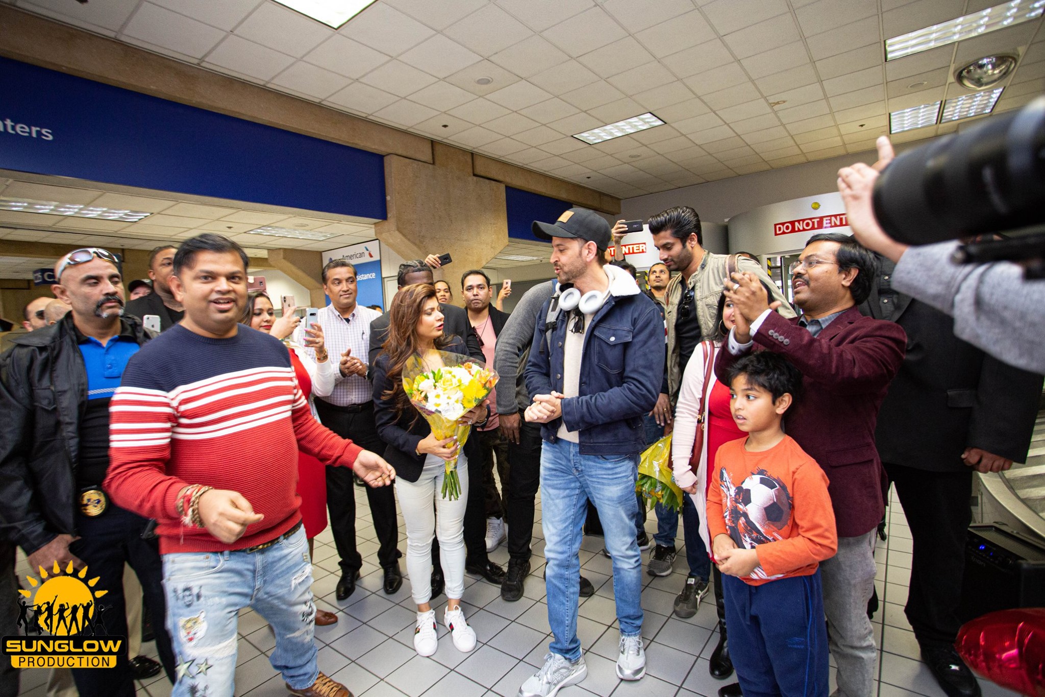 Hrithik Roshan Airport Arrival