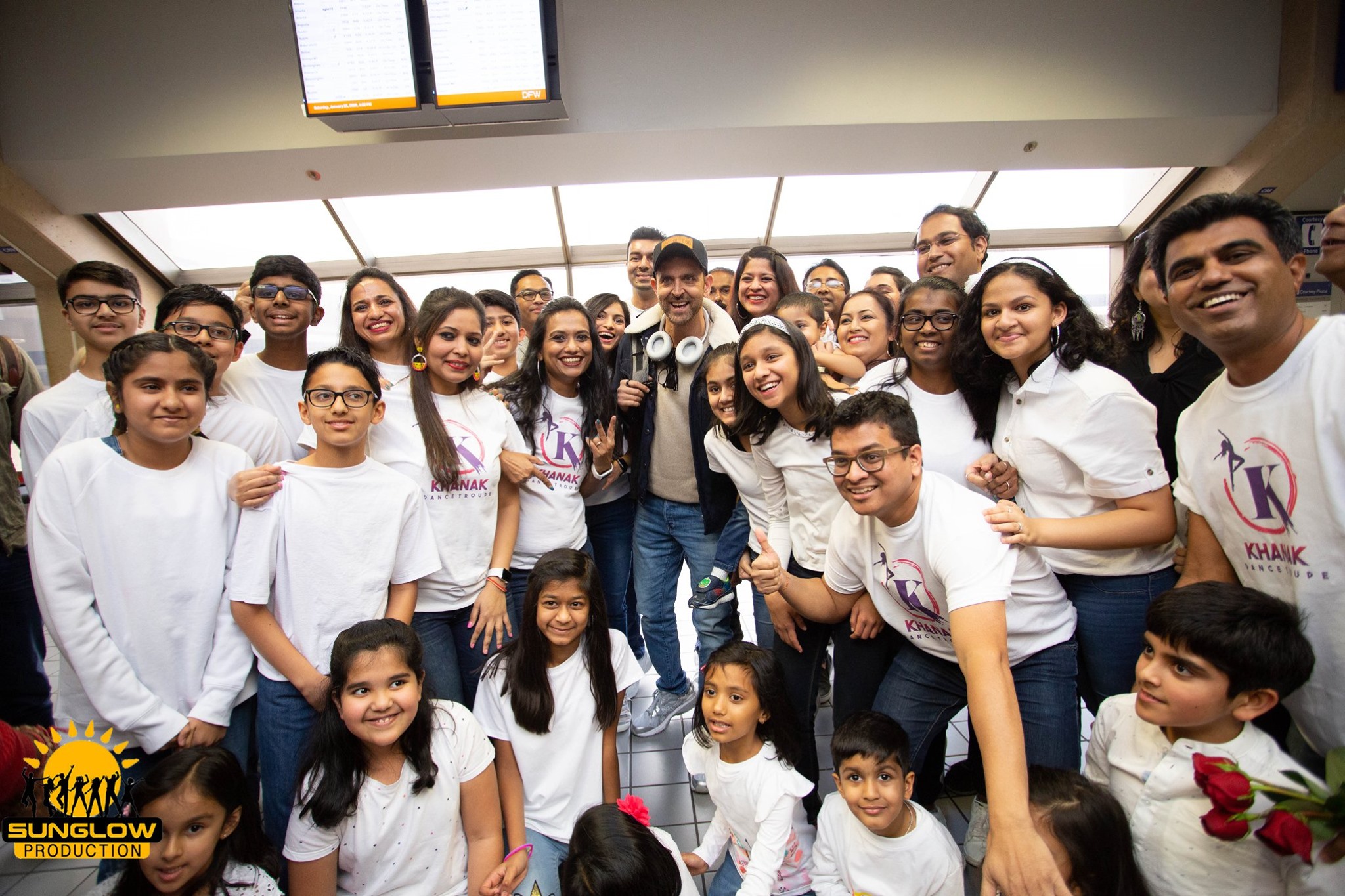 Hrithik Roshan Airport Arrival
