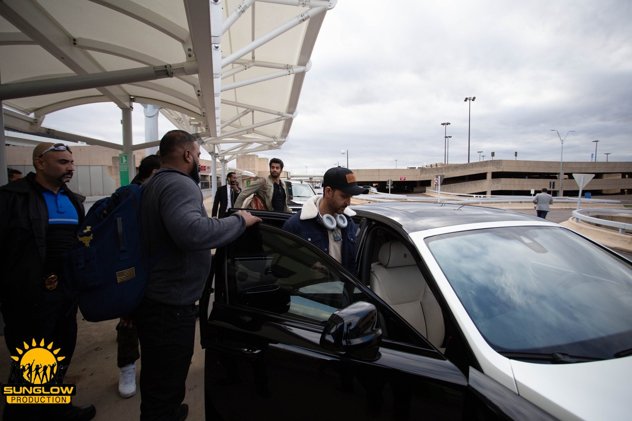 Hrithik Roshan Airport Arrival