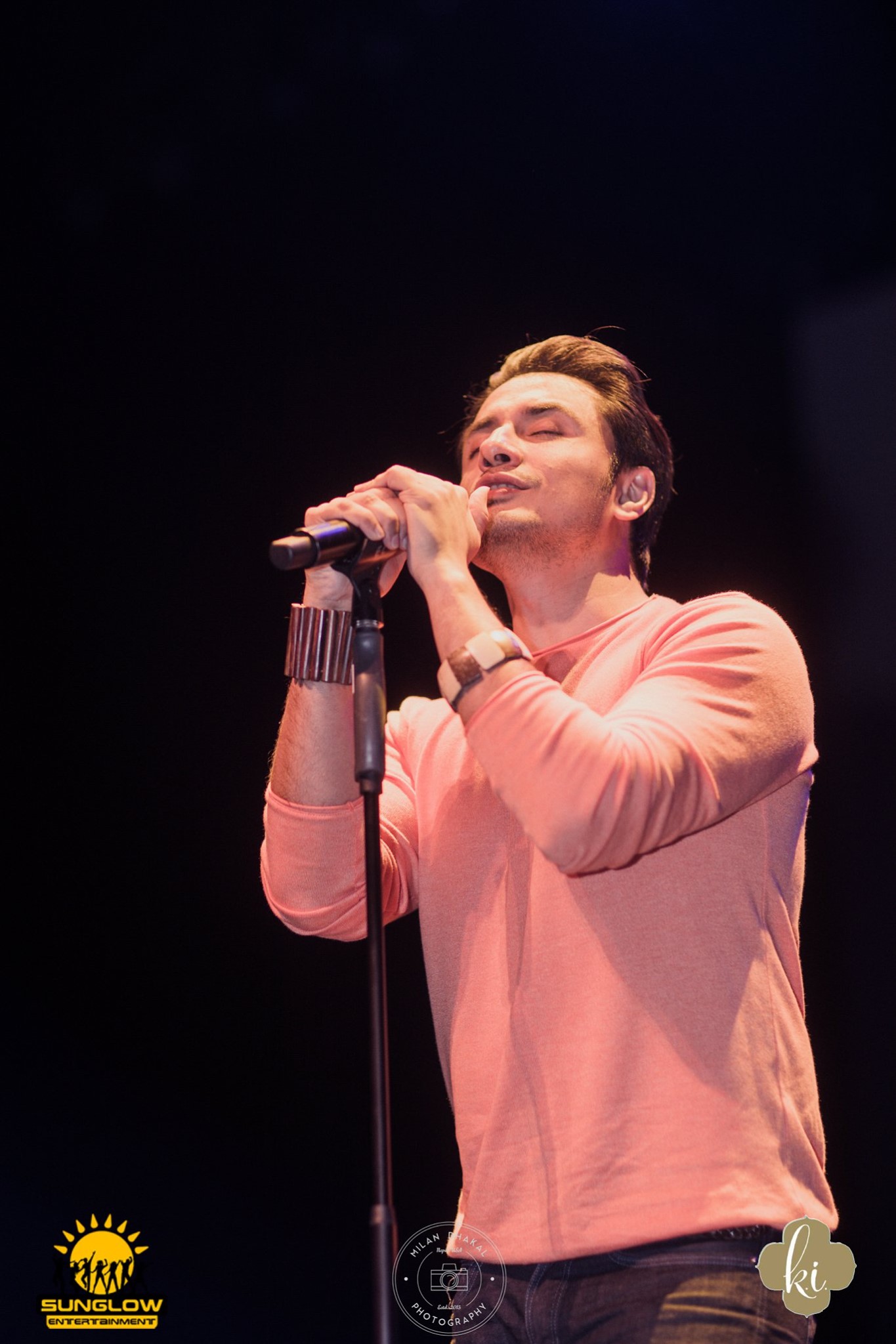 Ali Zafar Live