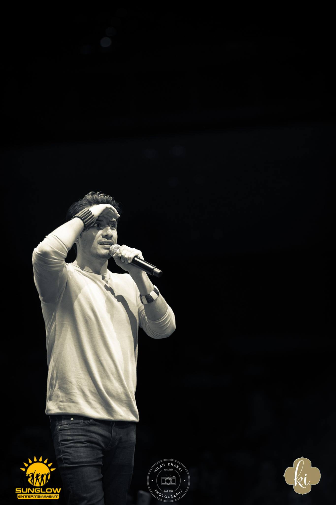 Ali Zafar Live