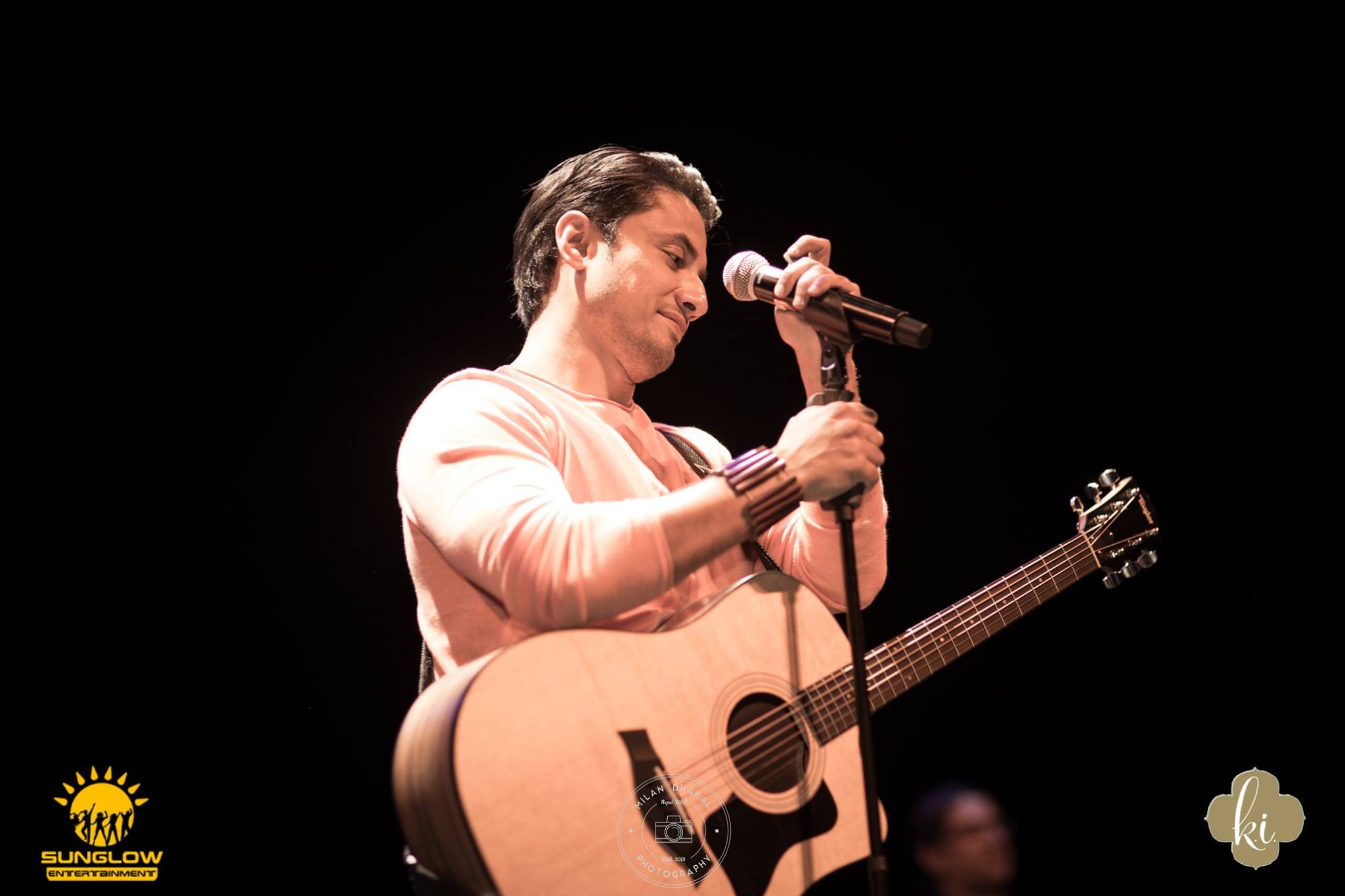 Ali Zafar Live